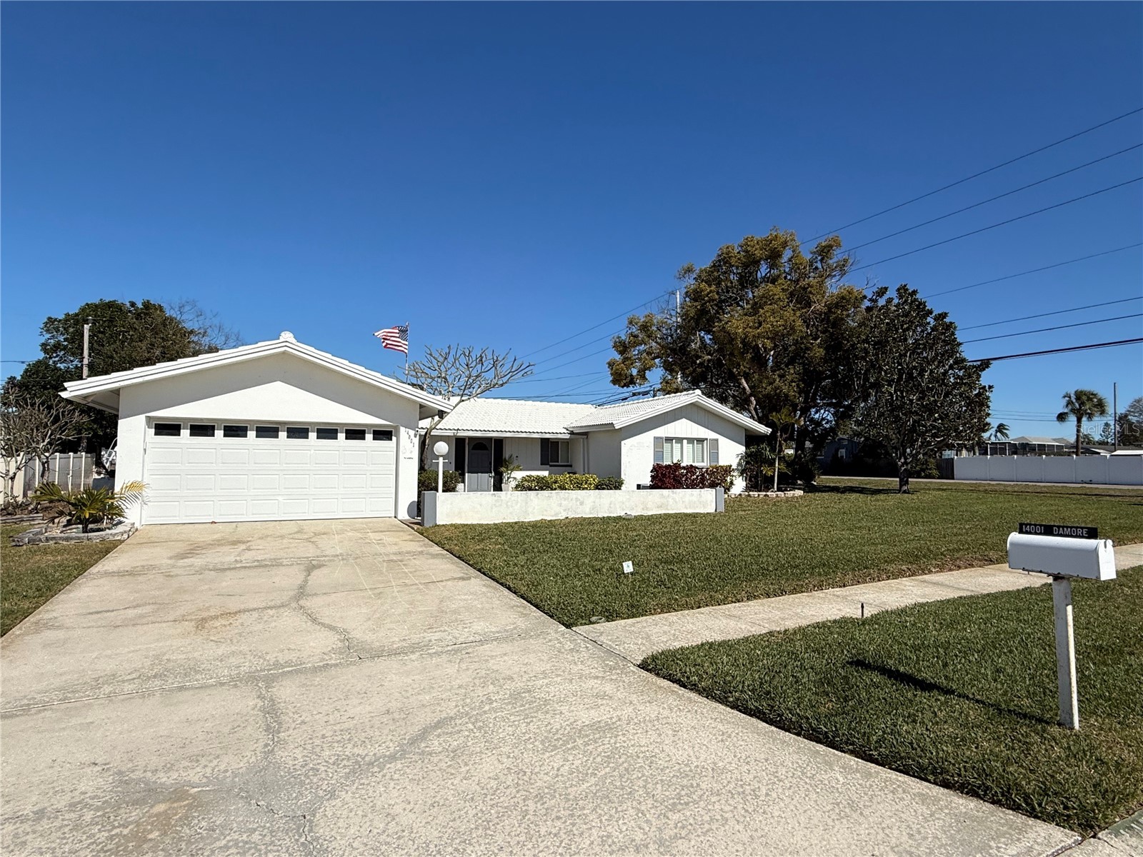 14001 Yacht Club Boulevard Seminole FL 33776 TB8464265 image1