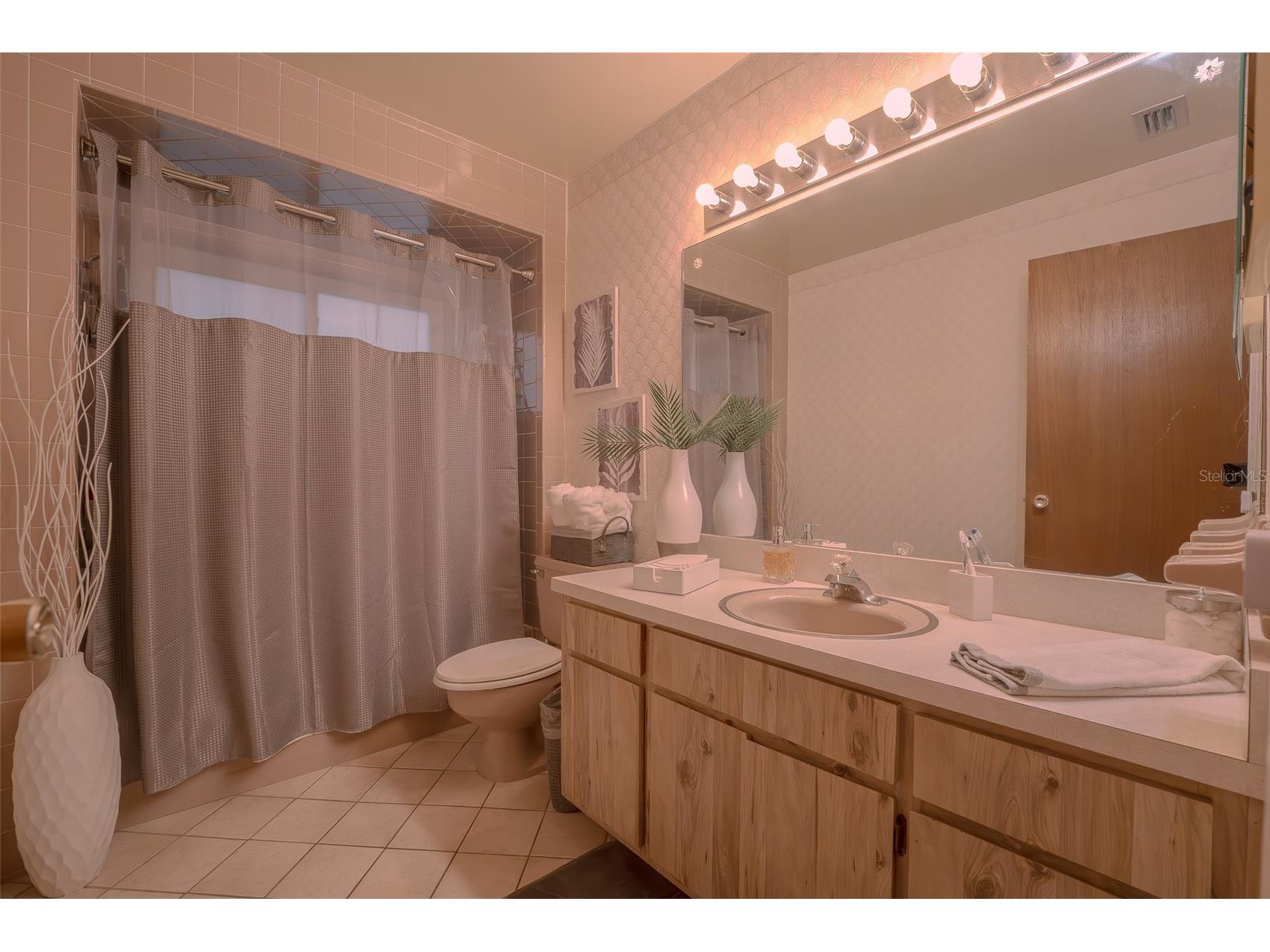 14001 Yacht Club Boulevard Seminole FL 33776 TB8464265 image21