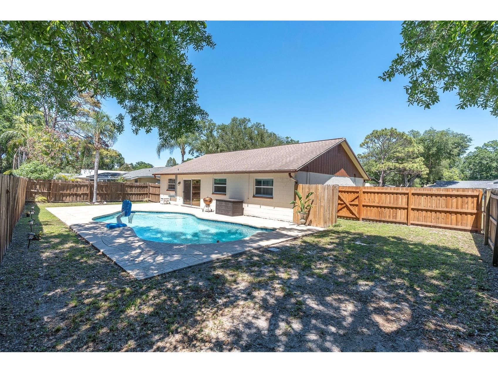14006 Cascade Lane Tampa FL 33618 TB8504527 image15