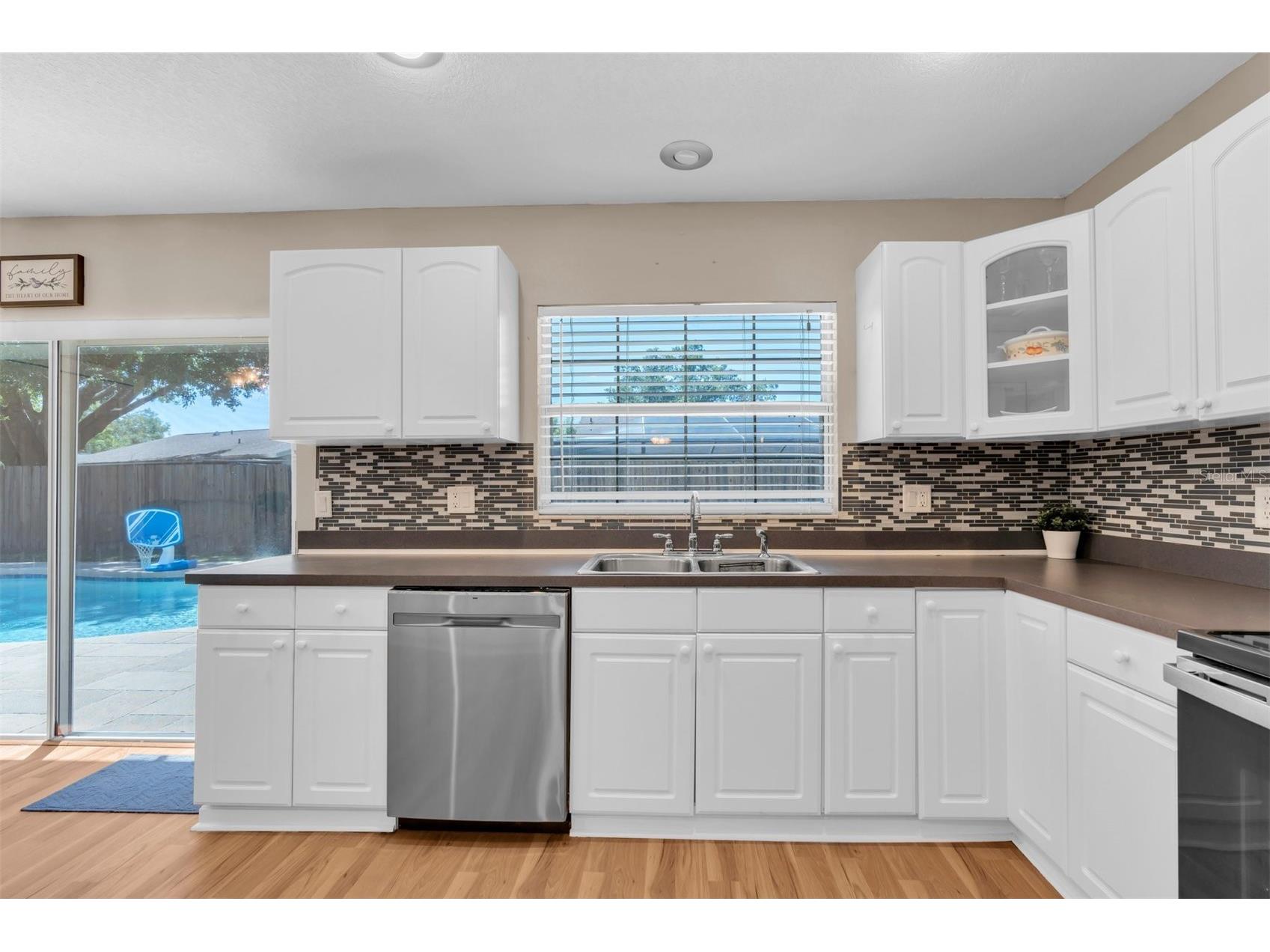 14006 Cascade Lane Tampa FL 33618 TB8504527 image4