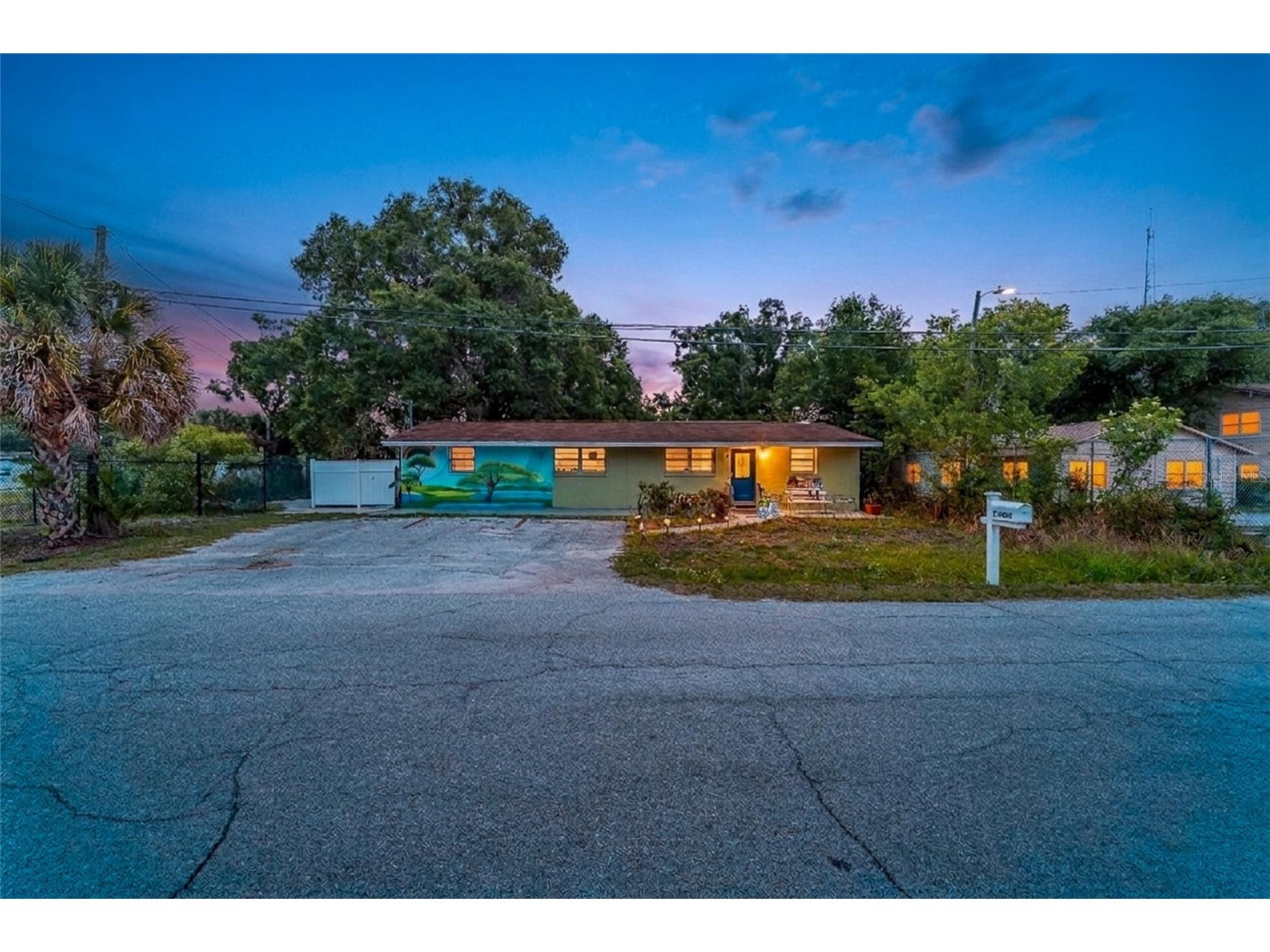14009 N 20th Street Tampa FL 33613 TB8504731 image1