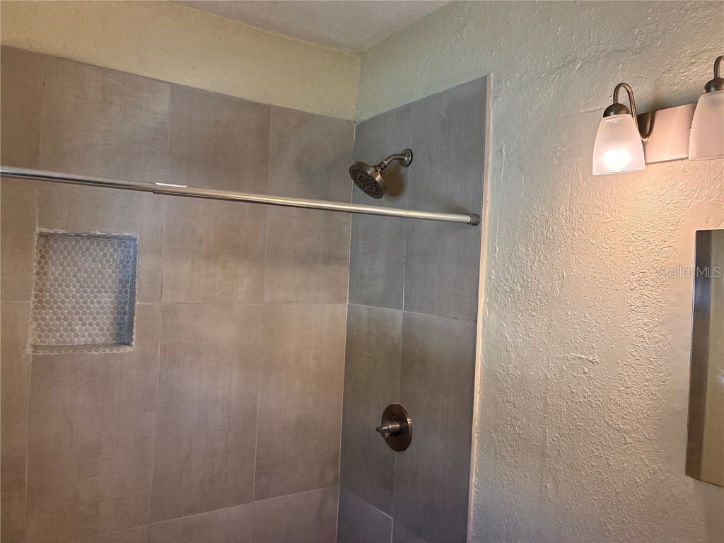 1401 1/2 31st Street S Saint Petersburg FL 33712 TB8441638 image7