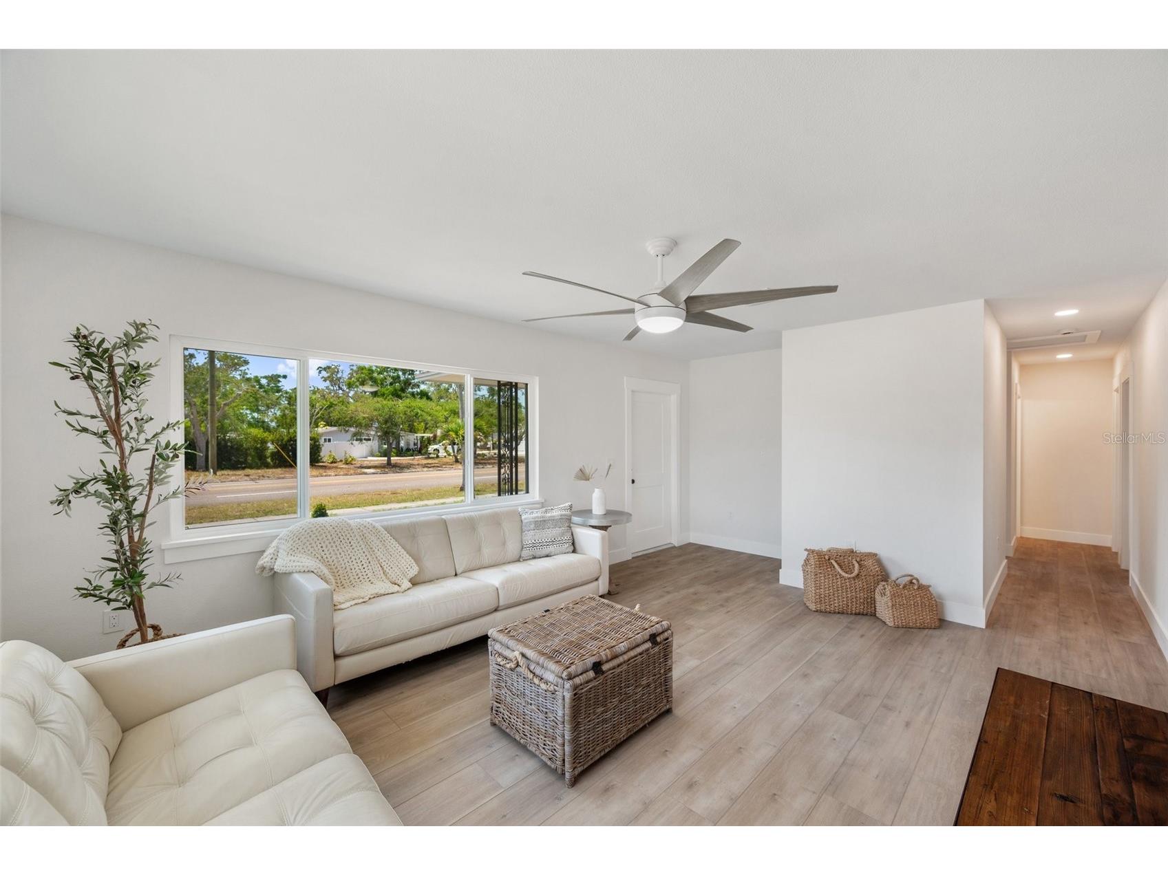 1401 49th Street N Saint Petersburg FL 33710 TB8515272 image12