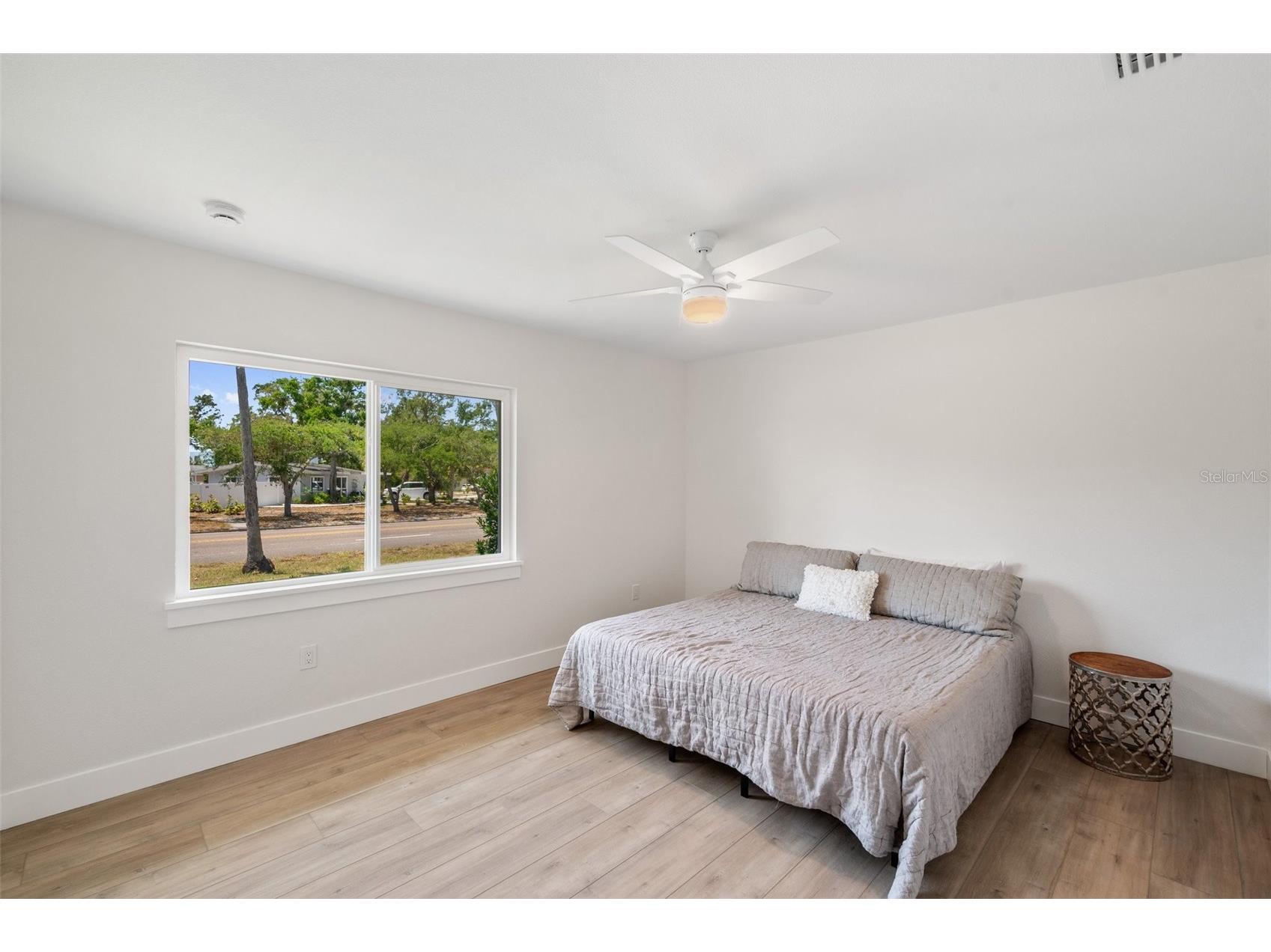 1401 49th Street N Saint Petersburg FL 33710 TB8515272 image13