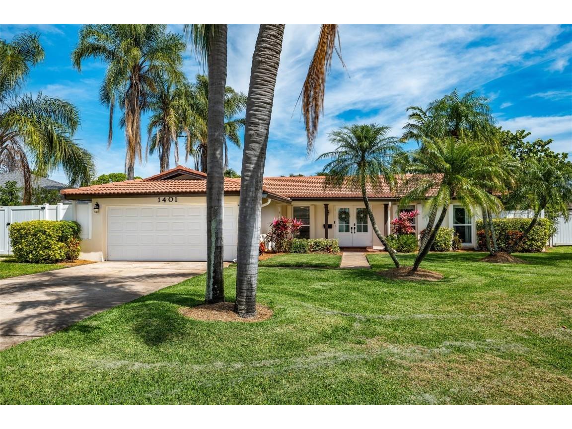 1401 51st Avenue NE Saint Petersburg FL 33703 - Canal U8234277 image1