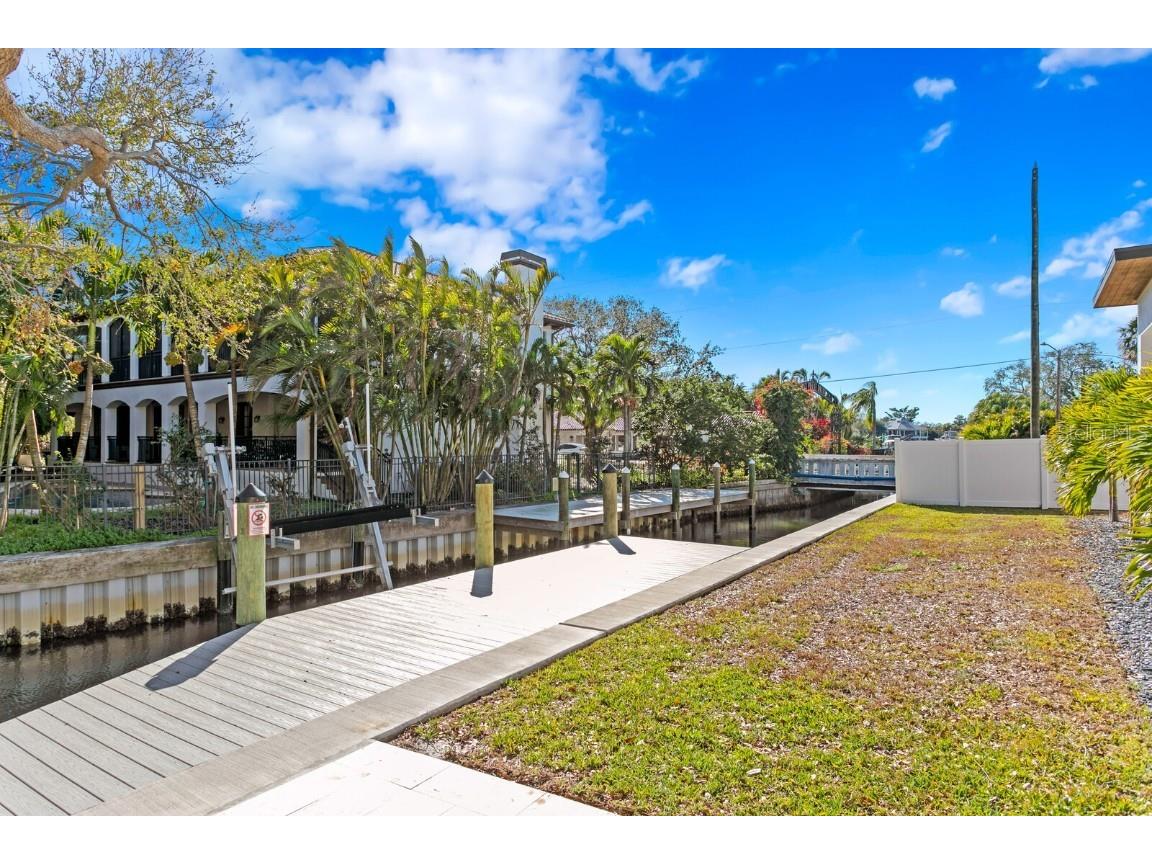 1401 Brightwaters Boulevard NE Saint Petersburg FL 33704 - TAMPA BAY TB8356659 image60