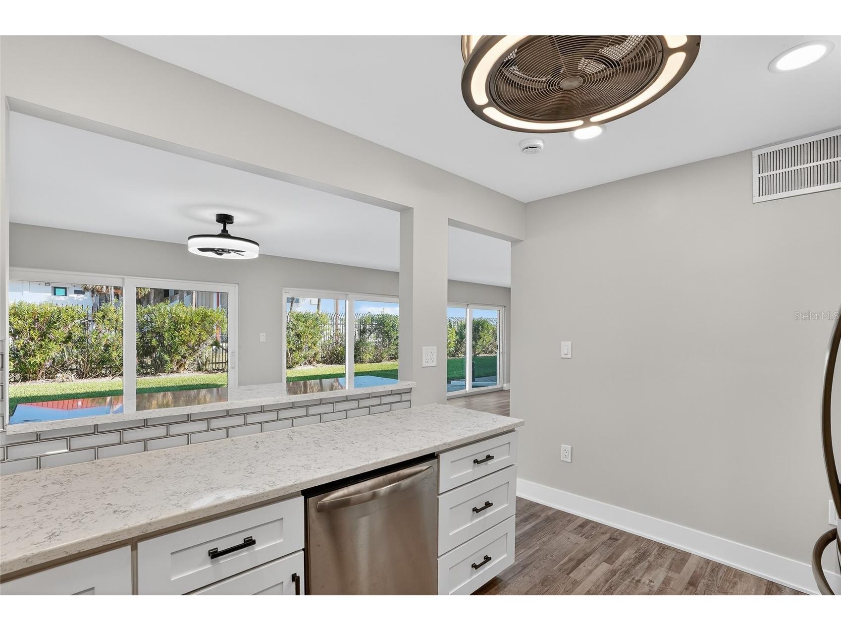 1401 Gulf Boulevard #102 Clearwater FL 33767 TB8459760 image14