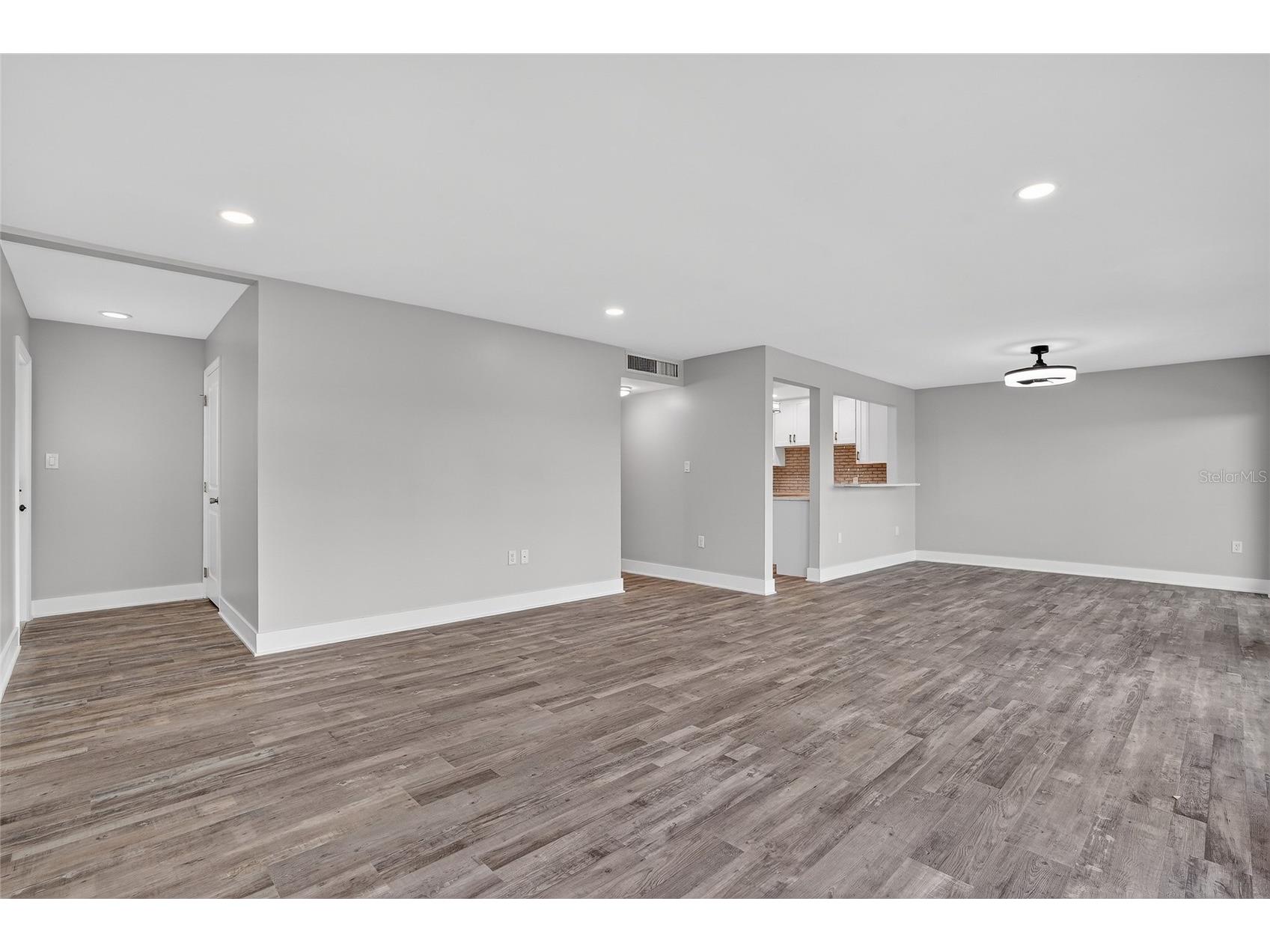 1401 Gulf Boulevard #102 Clearwater FL 33767 TB8459760 image5