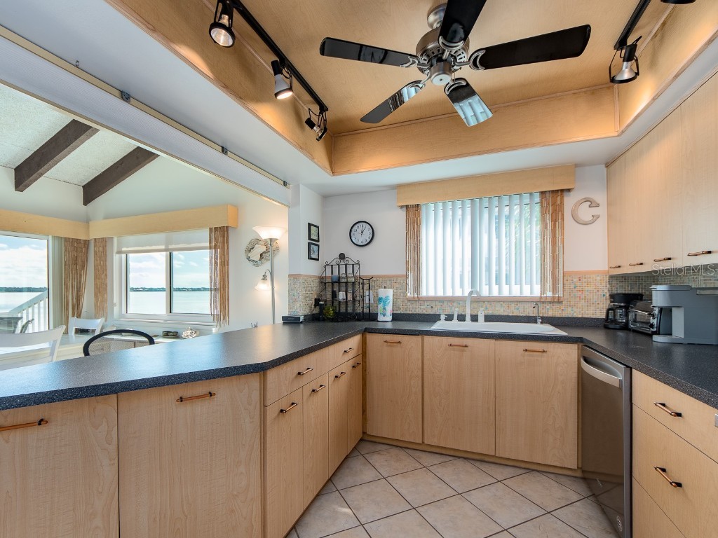 1401 Gulf Boulevard #215 Clearwater Beach FL 33767 TB8445660 image14