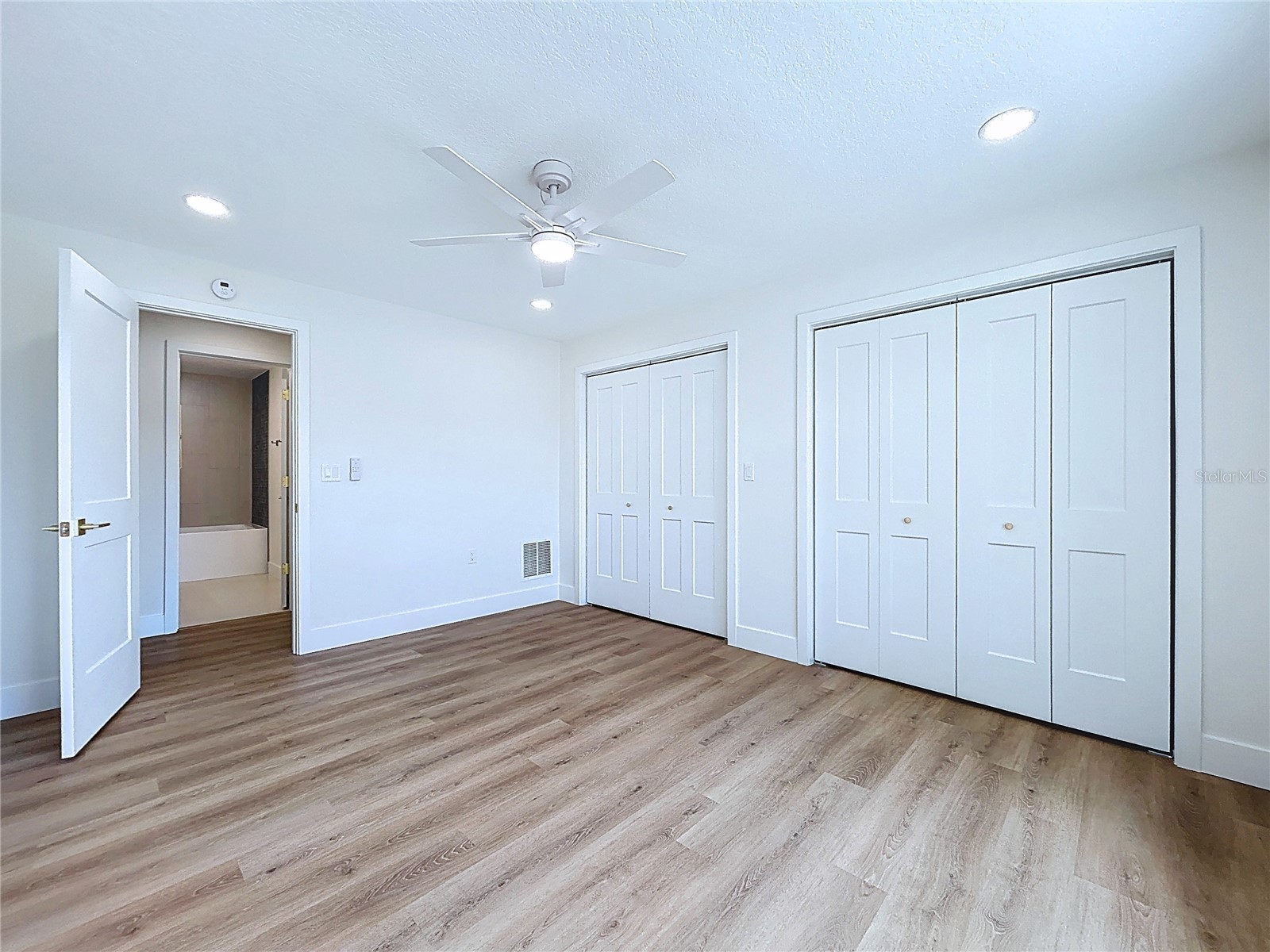 1401 Gulf Boulevard Belleair Beach FL 33786 TB8497882 image48
