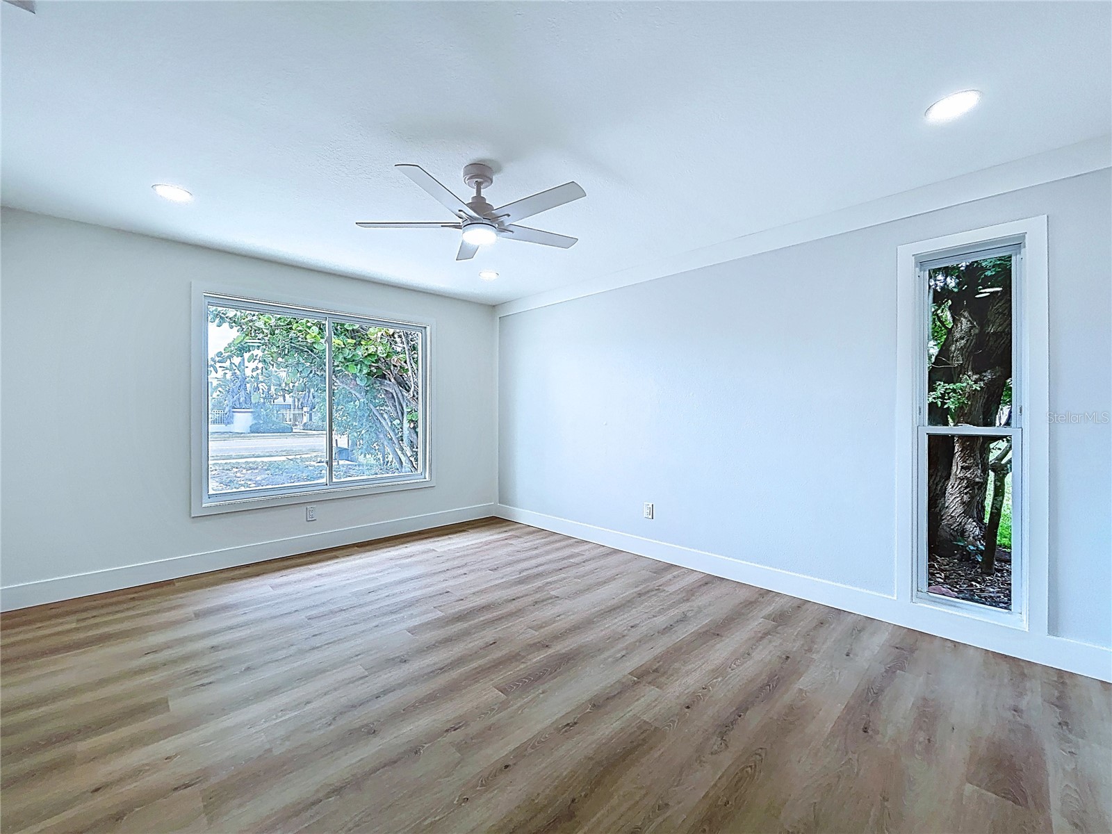 1401 Gulf Boulevard Belleair Beach FL 33786 TB8497882 image62