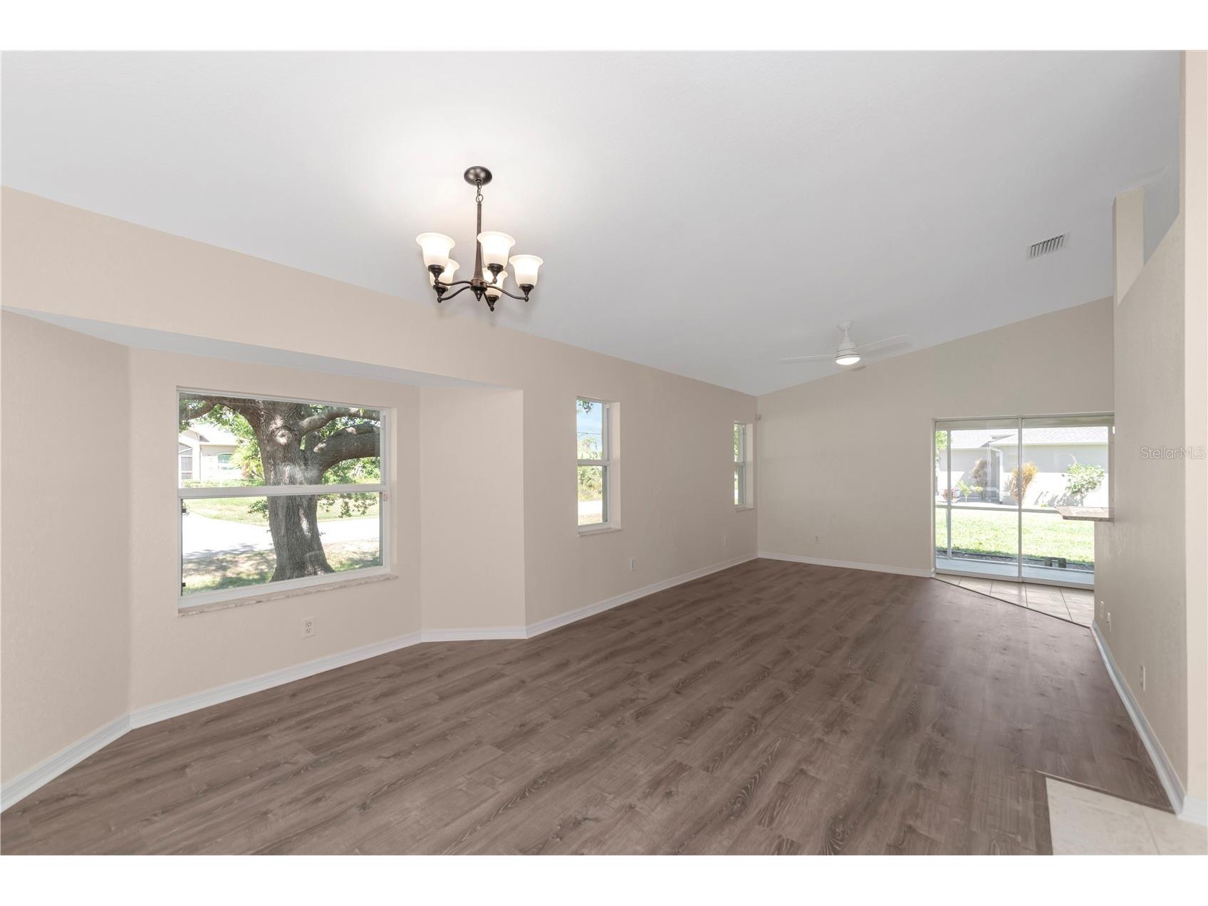 1401 Hedgewood Circle North Port FL 34288 A4690499 image12