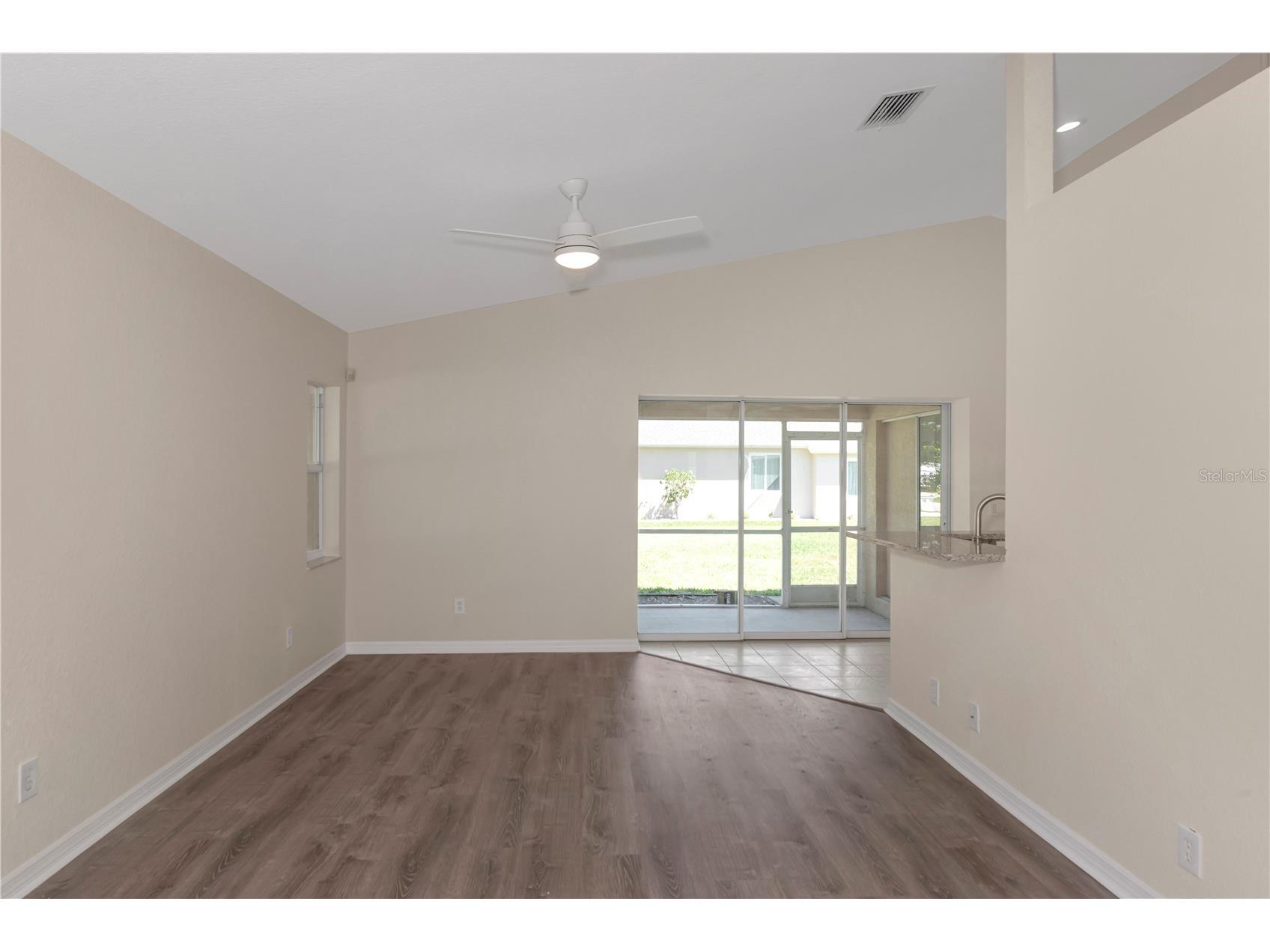 1401 Hedgewood Circle North Port FL 34288 A4690499 image15