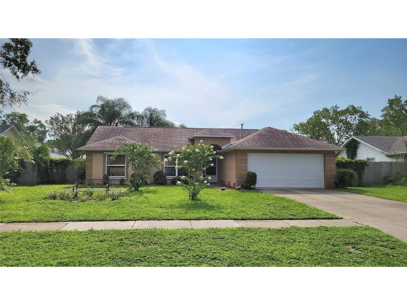 1401 Hendren Dr Deland FL 32724 V4943961 image1