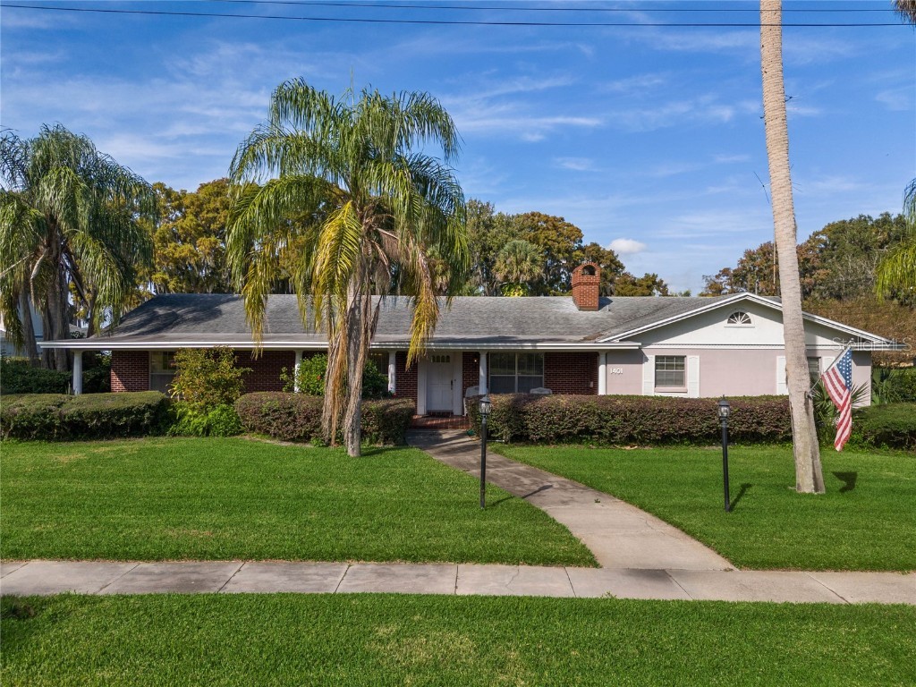 1401 Lake Shore Boulevard Tavares FL 32778 - LAKE EUSTIS G5076189 image1