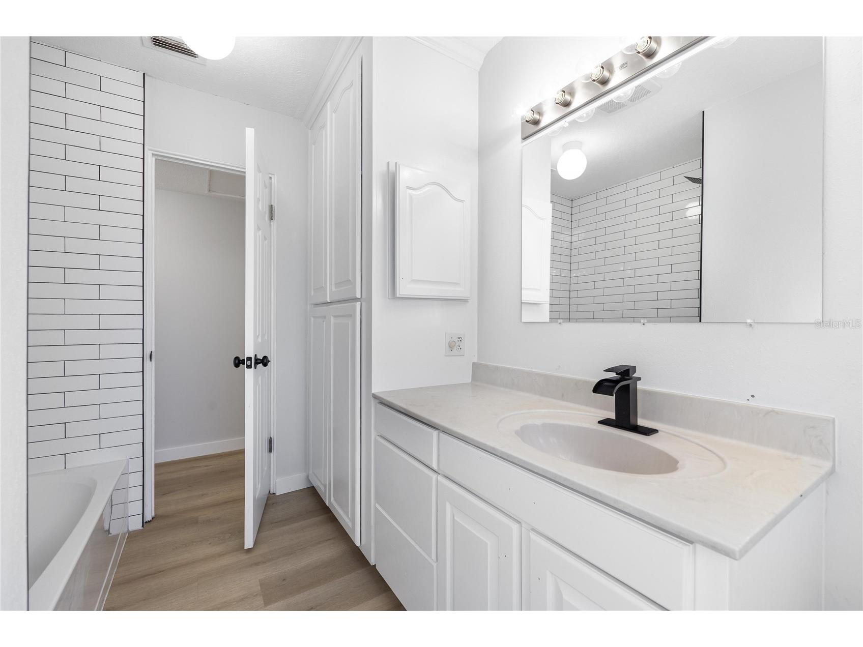 1401 Moselle Avenue Orlando FL 32807 O6374238 image33