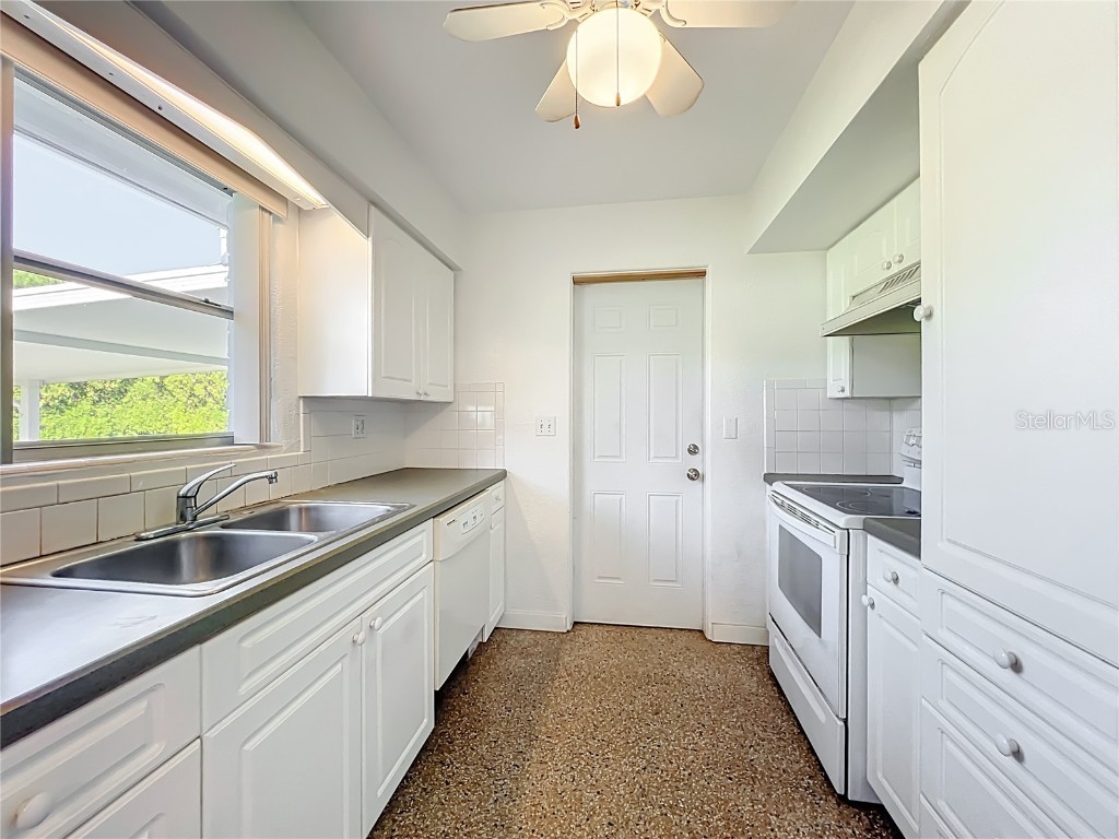 1401 Orange Tree Drive Edgewater FL 32132 V4945418 image14