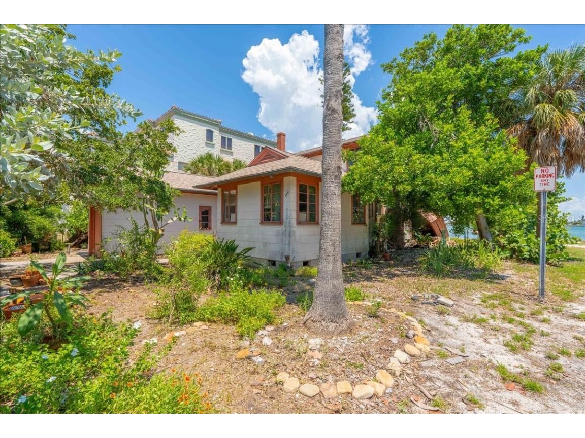 1401 Pass A Grille Way Saint Pete Beach FL 33706 - PASS A GRILLE CHANNEL TB8421019 image6