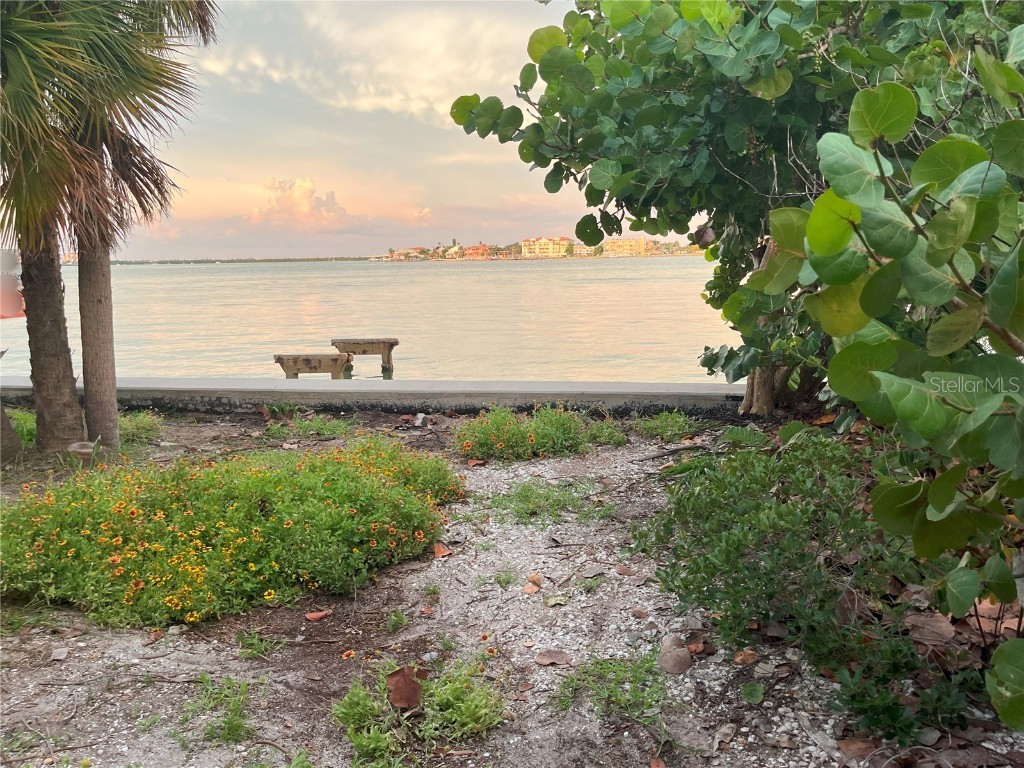 1401 Pass A Grille Way Saint Pete Beach FL 33706 - PASS A GRILLE CHANNEL TB8421084 image1