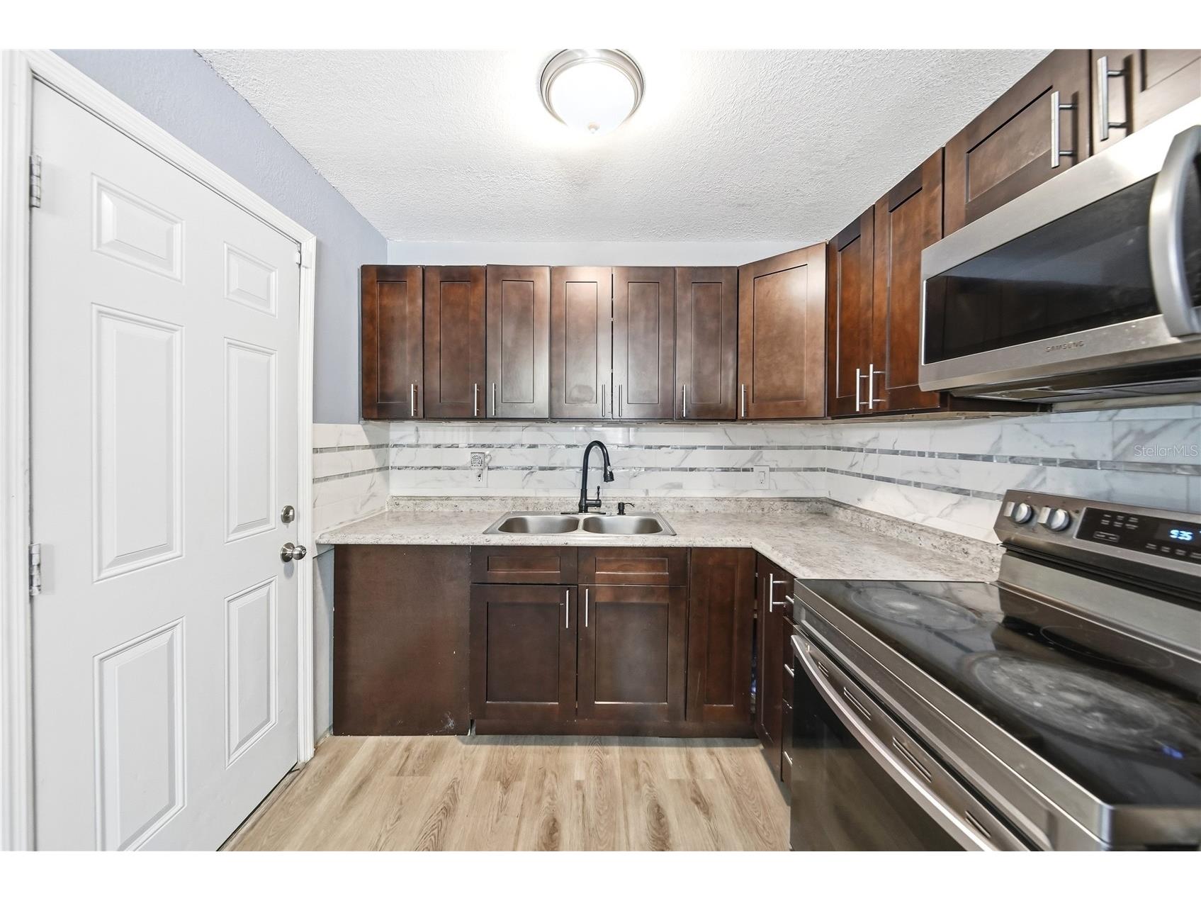 1401 Radleigh Place Orlando FL 32808 O6405066 image6