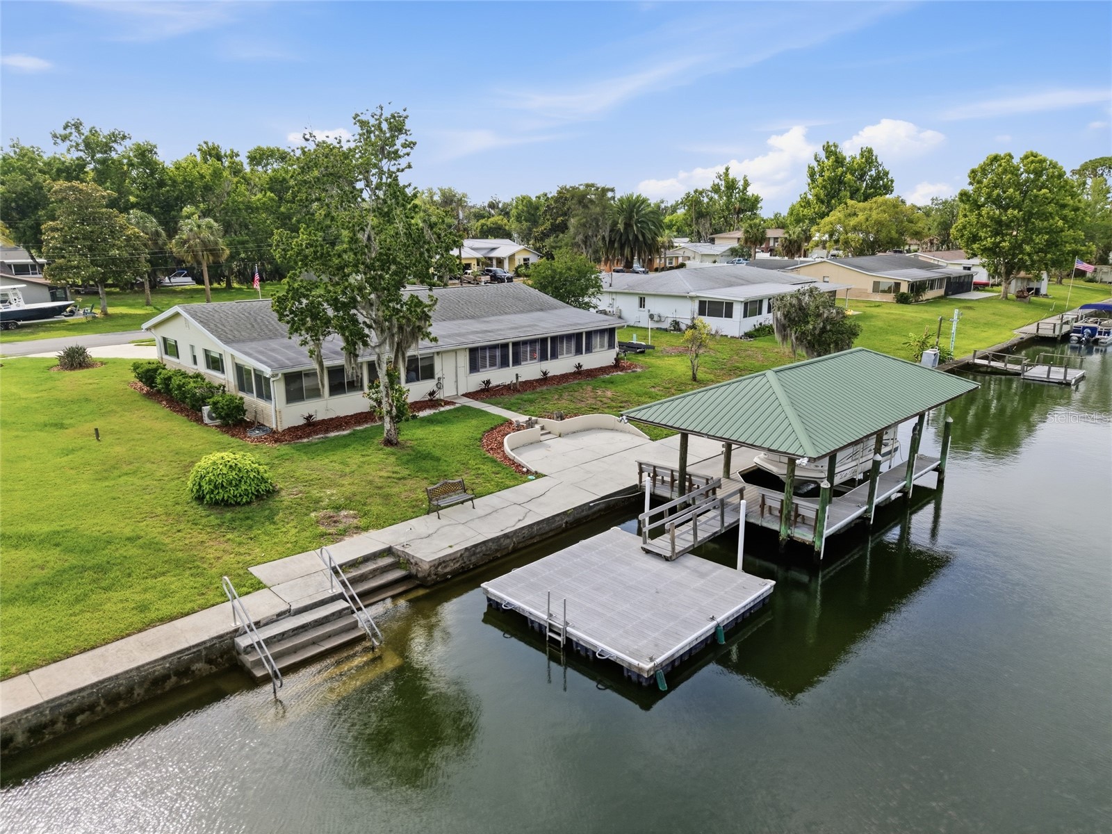 1401 SE Paradise Avenue Crystal River FL 34429 P4938871 image12