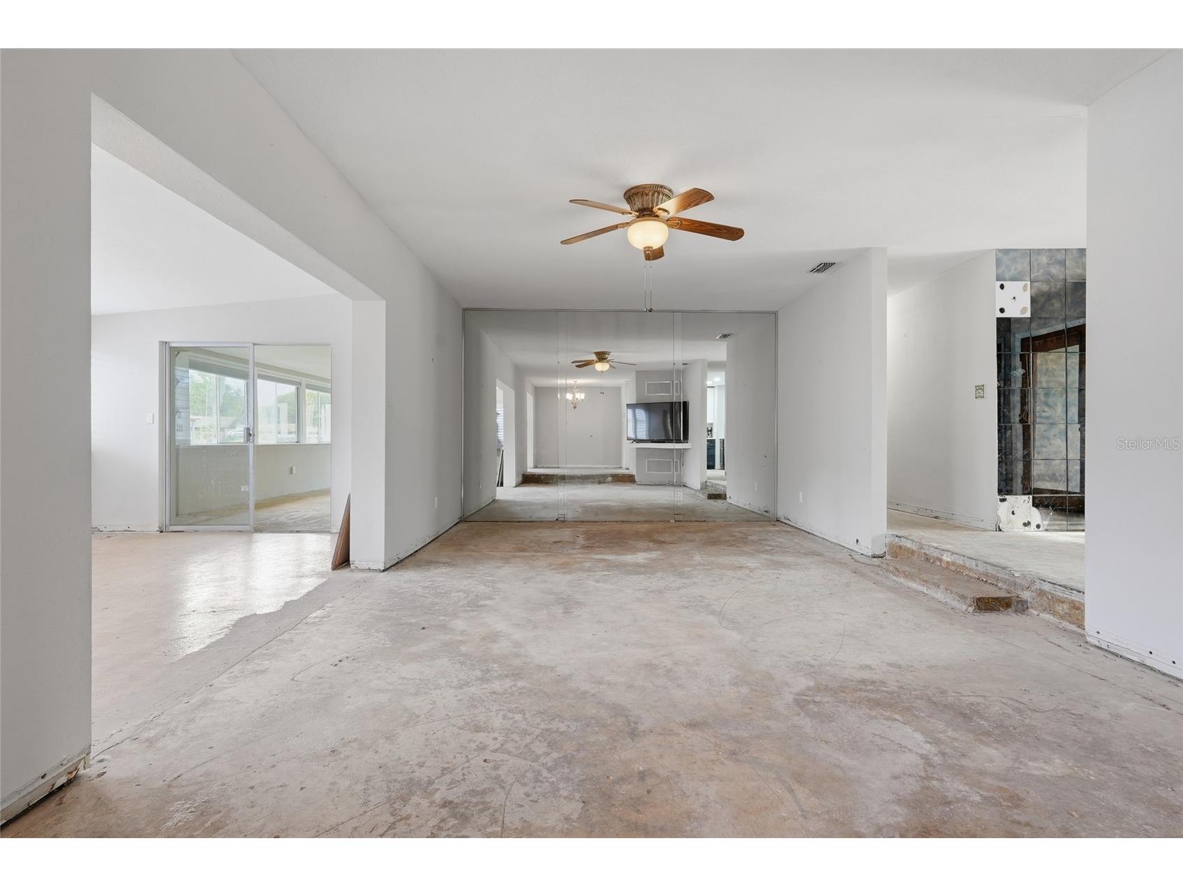 1401 SE Paradise Avenue Crystal River FL 34429 P4938871 image43