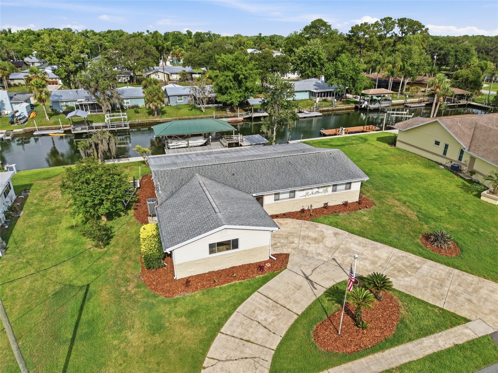 1401 SE Paradise Avenue Crystal River FL 34429 P4938871 image8