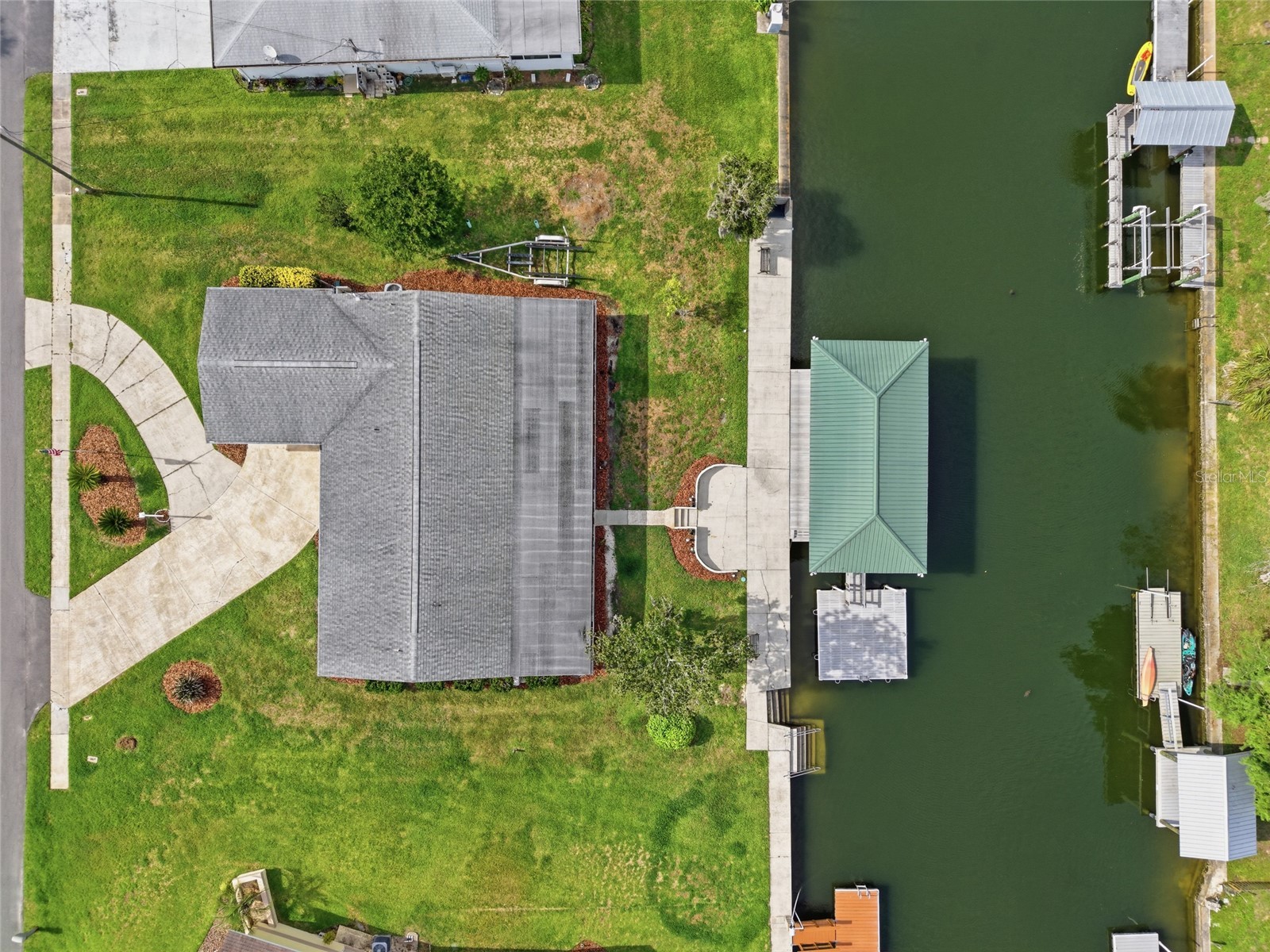 1401 SE Paradise Avenue Crystal River FL 34429 P4938871 image9