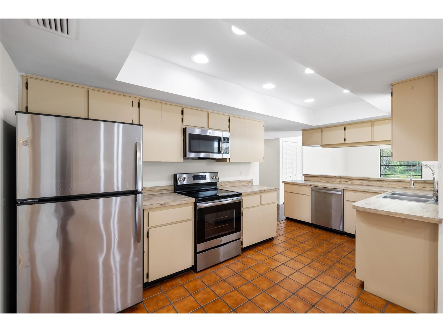 14011 Wolcott Drive Tampa FL 33624 TB8529329 image15