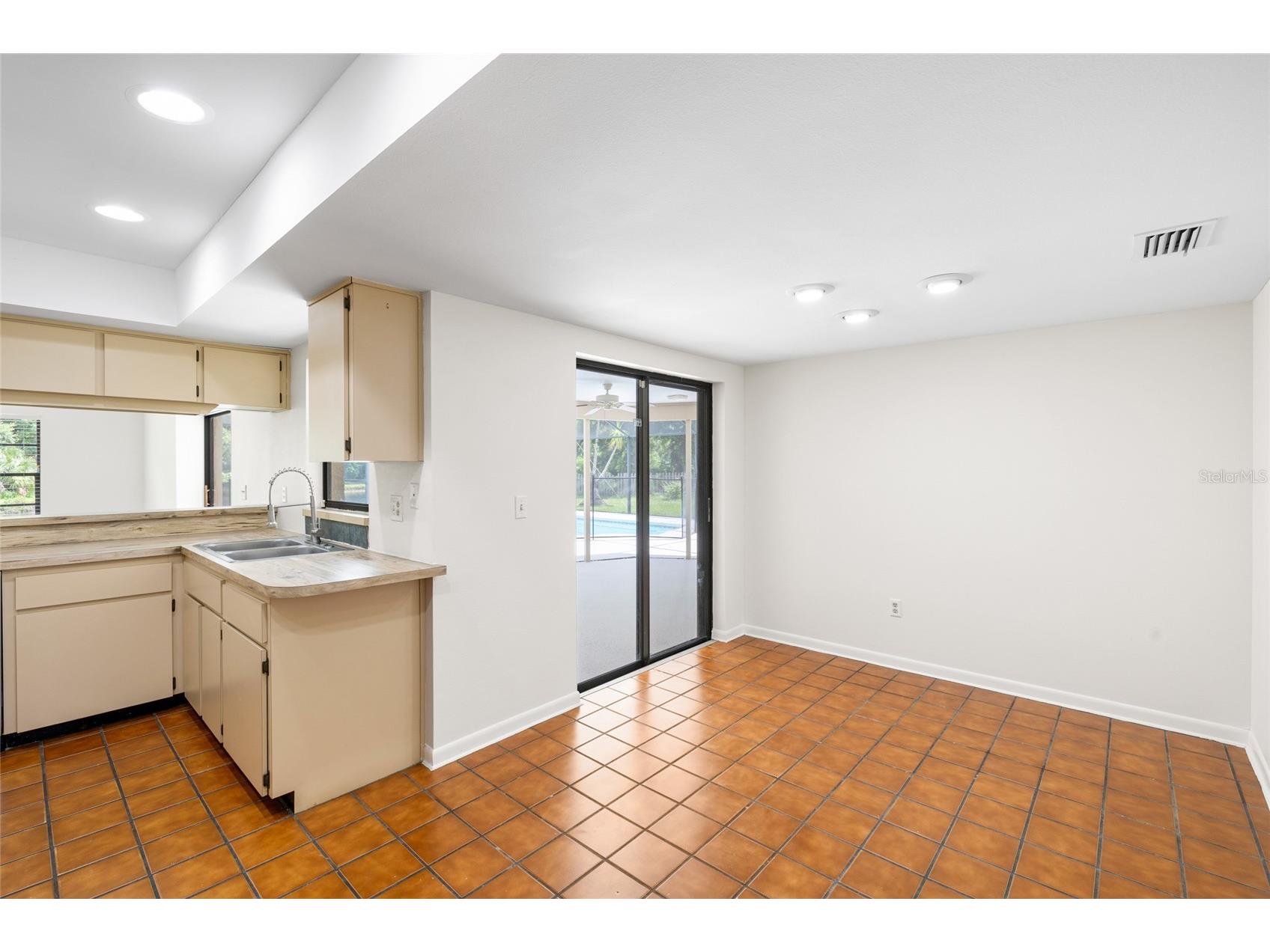 14011 Wolcott Drive Tampa FL 33624 TB8529329 image19