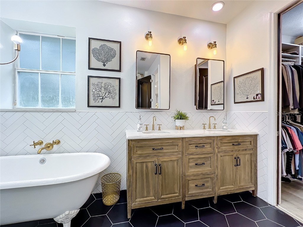 14013 Bramble Bush Court Orlando FL 32832 V4937943 image40