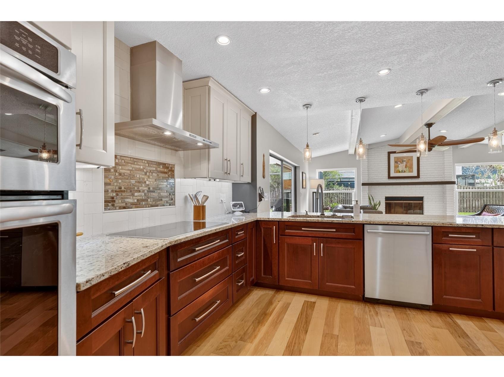 14013 Shady Shores Drive Tampa FL 33613 TB8495114 image50