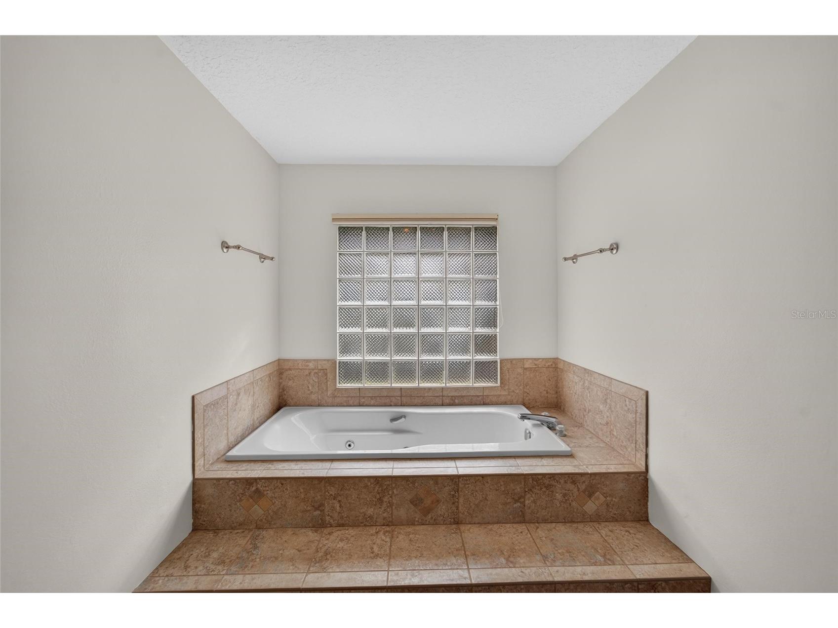 14015 Shady Shores Drive Tampa FL 33613 TB8529266 image23