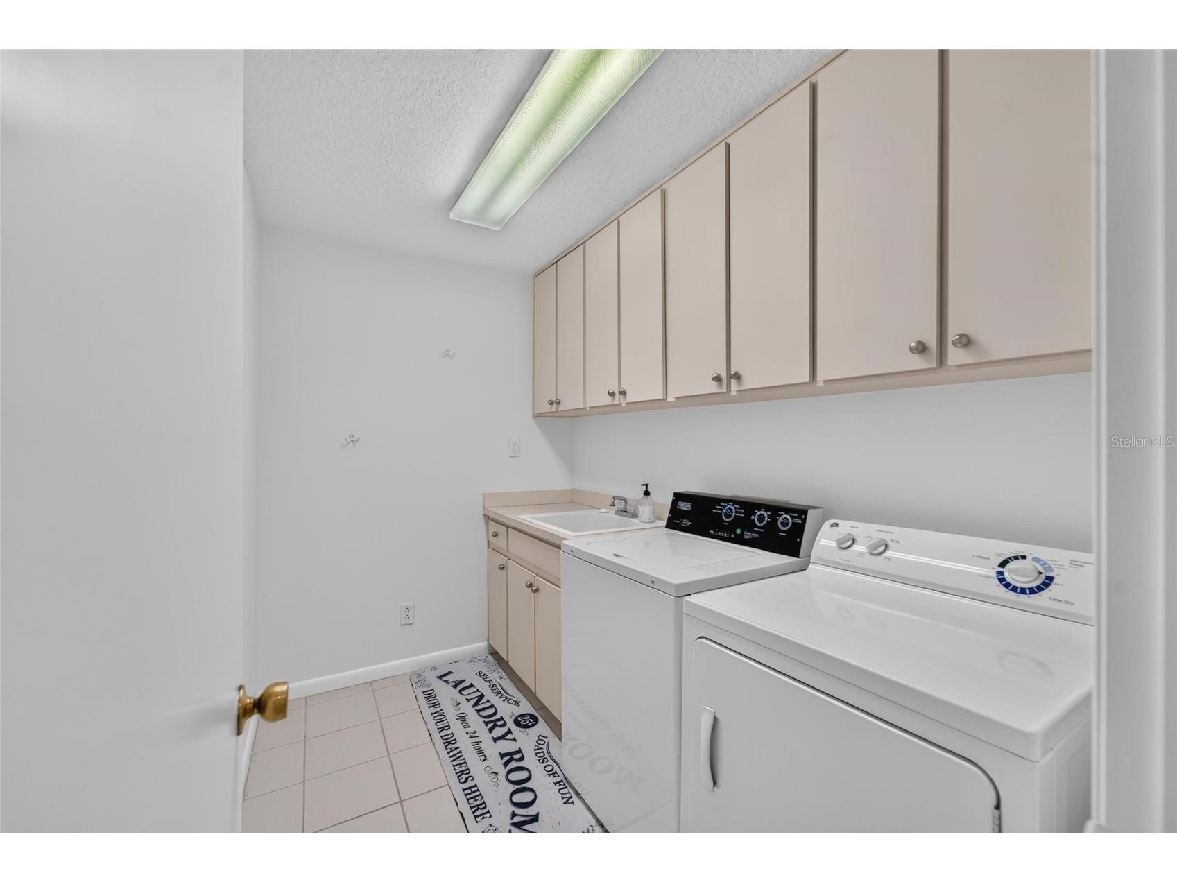 14015 Shady Shores Drive Tampa FL 33613 TB8529266 image32