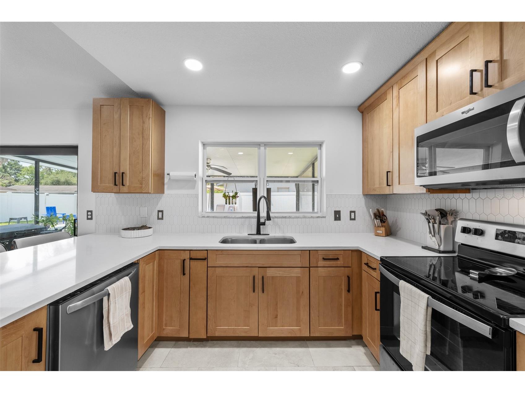 14018 Cascade Lane Tampa FL 33618 TB8531759 image14