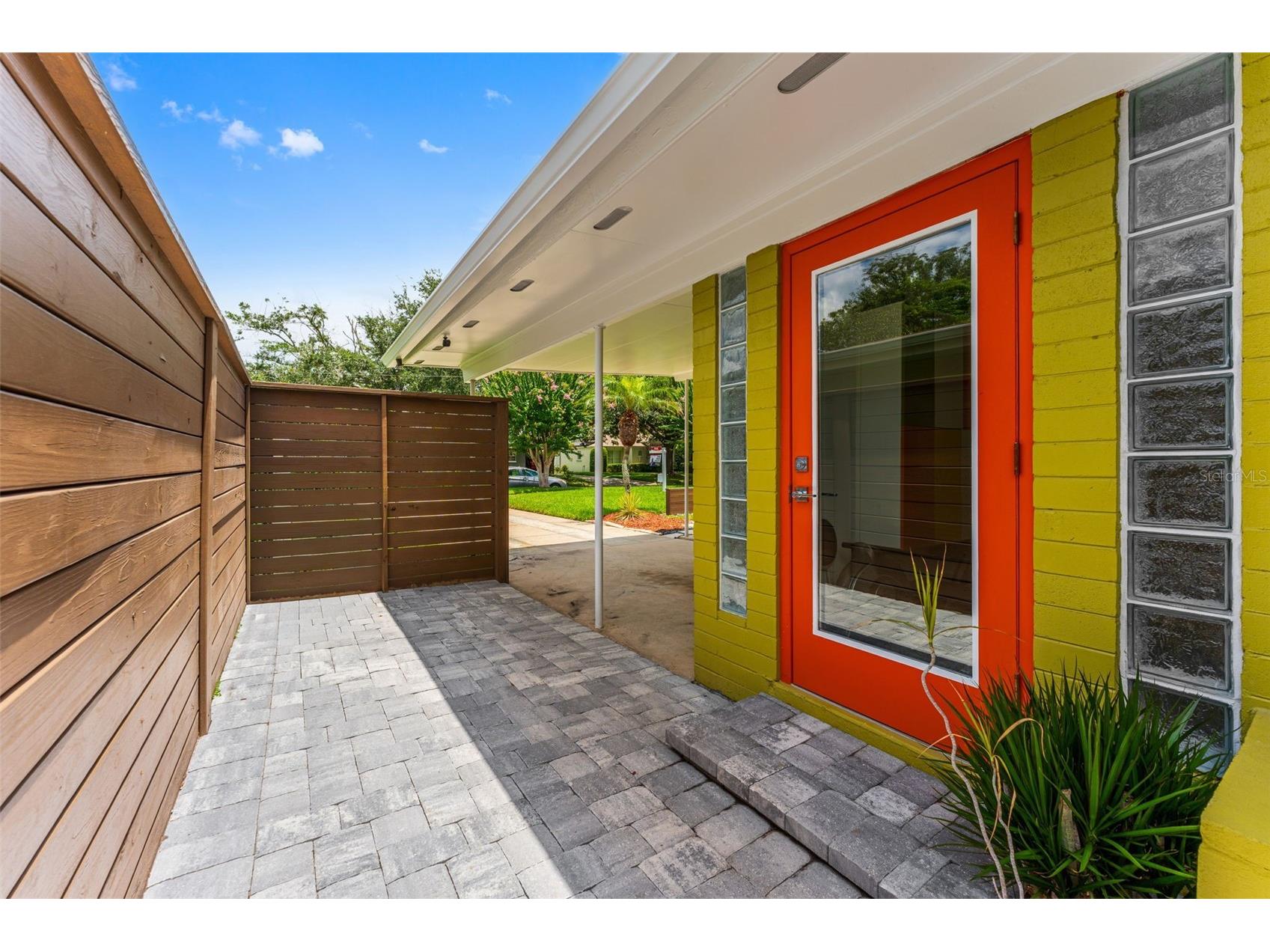 1402 Cumbie Street Orlando FL 32804 O6421656 image3