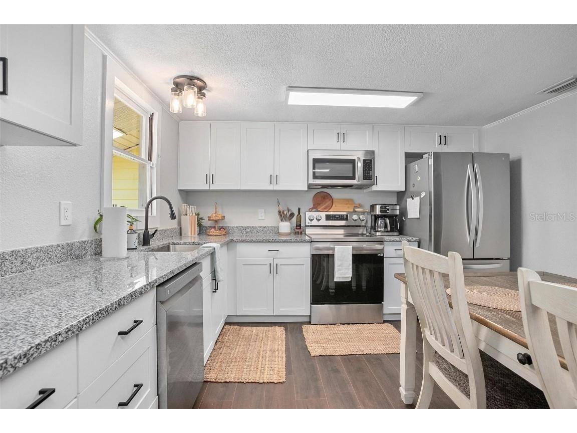 1402 E Voorhis Avenue Deland FL 32724 V4943013 image11