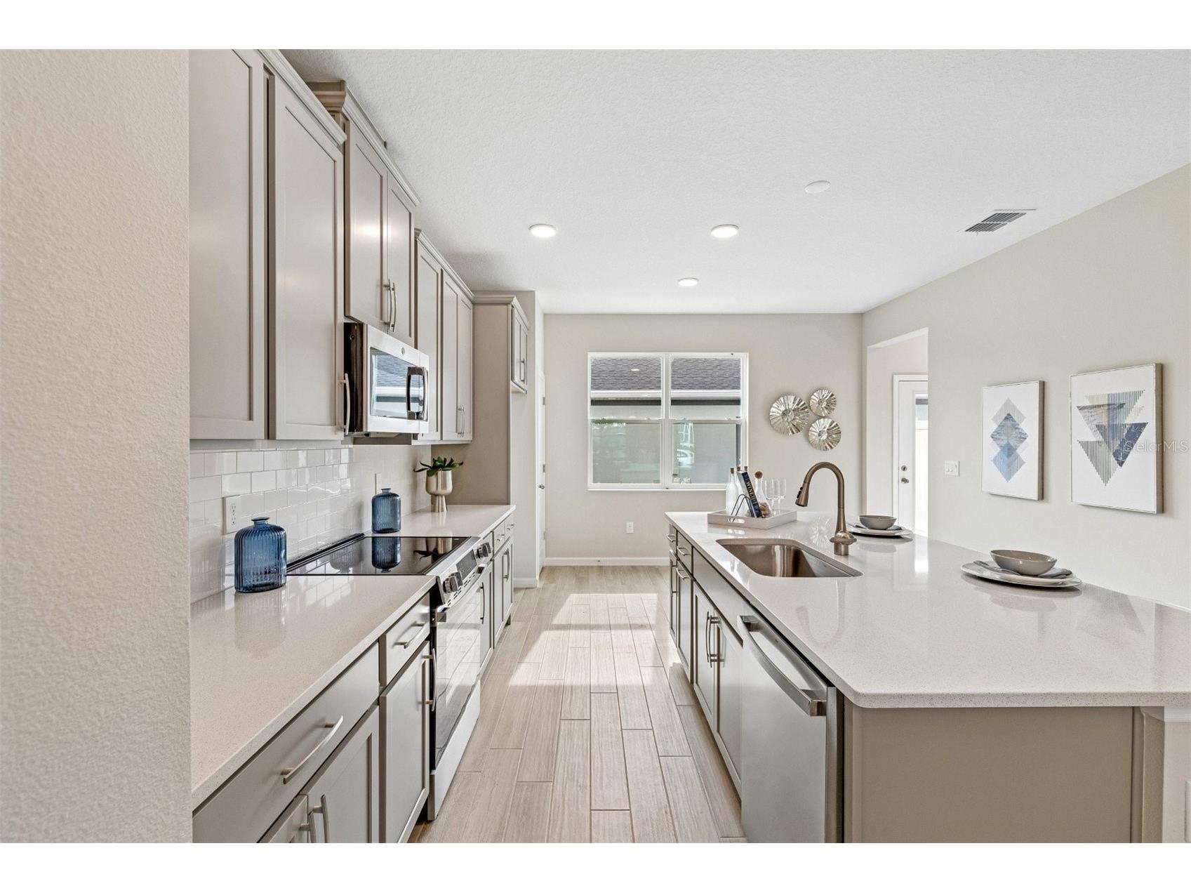 1402 Mount Royal Drive Saint Cloud FL 34771 O6397886 image4