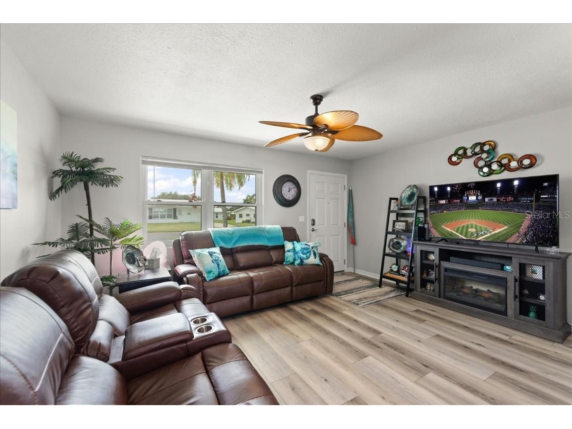 14023 94th Place Seminole FL 33776 TB8427805 image12