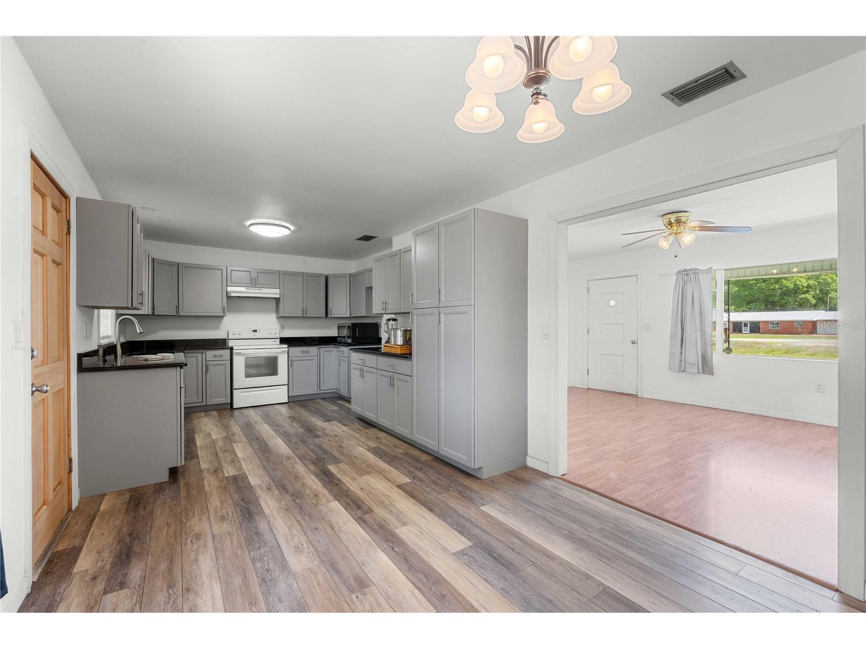 14024 Cr 757 Webster FL 33597 G5110663 image2