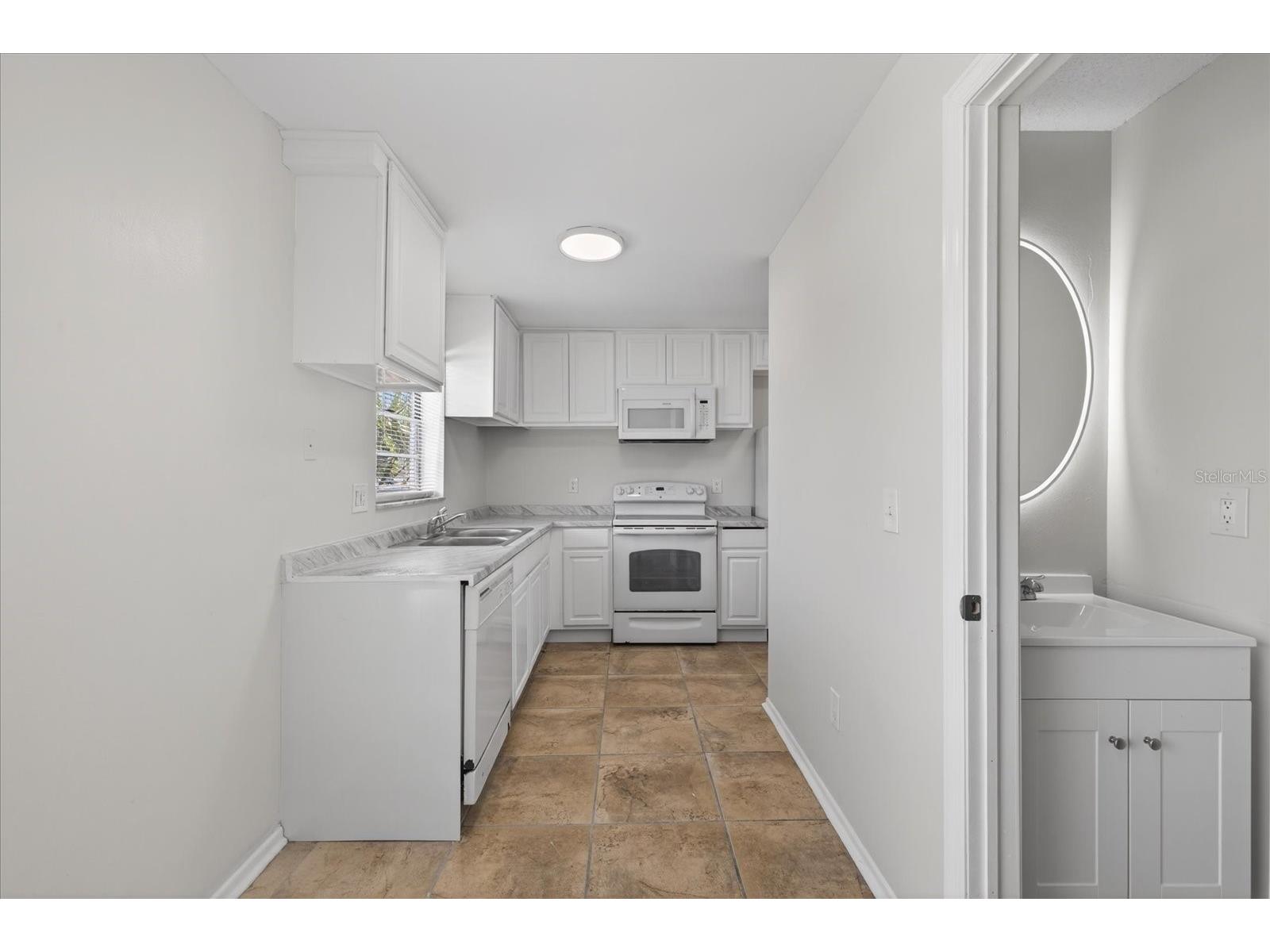 14024 Village Terrace Drive Tampa FL 33624 TB8510273 image15