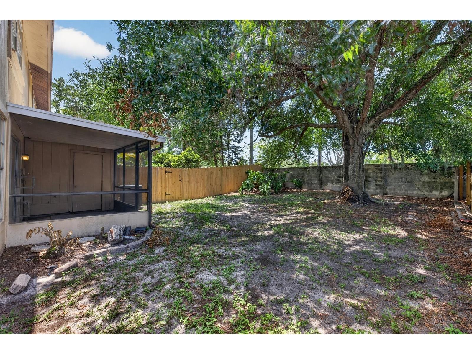 14024 Village Terrace Drive Tampa FL 33624 TB8510273 image27