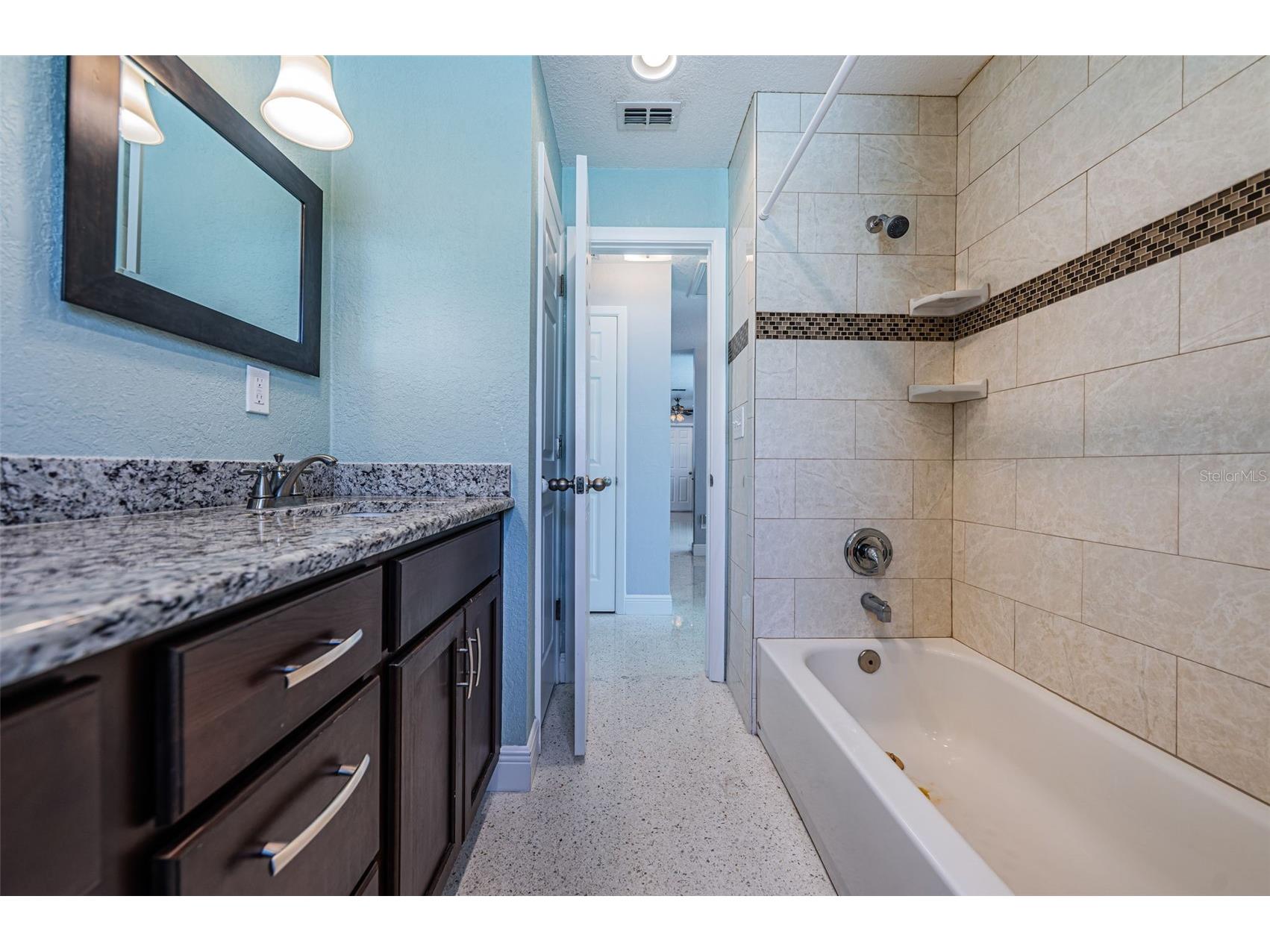 14025 Yacht Club Boulevard Seminole FL 33776 TB8498409 image18