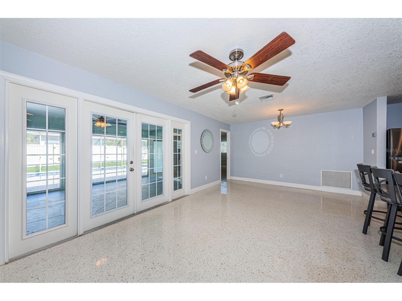 14025 Yacht Club Boulevard Seminole FL 33776 TB8498409 image3