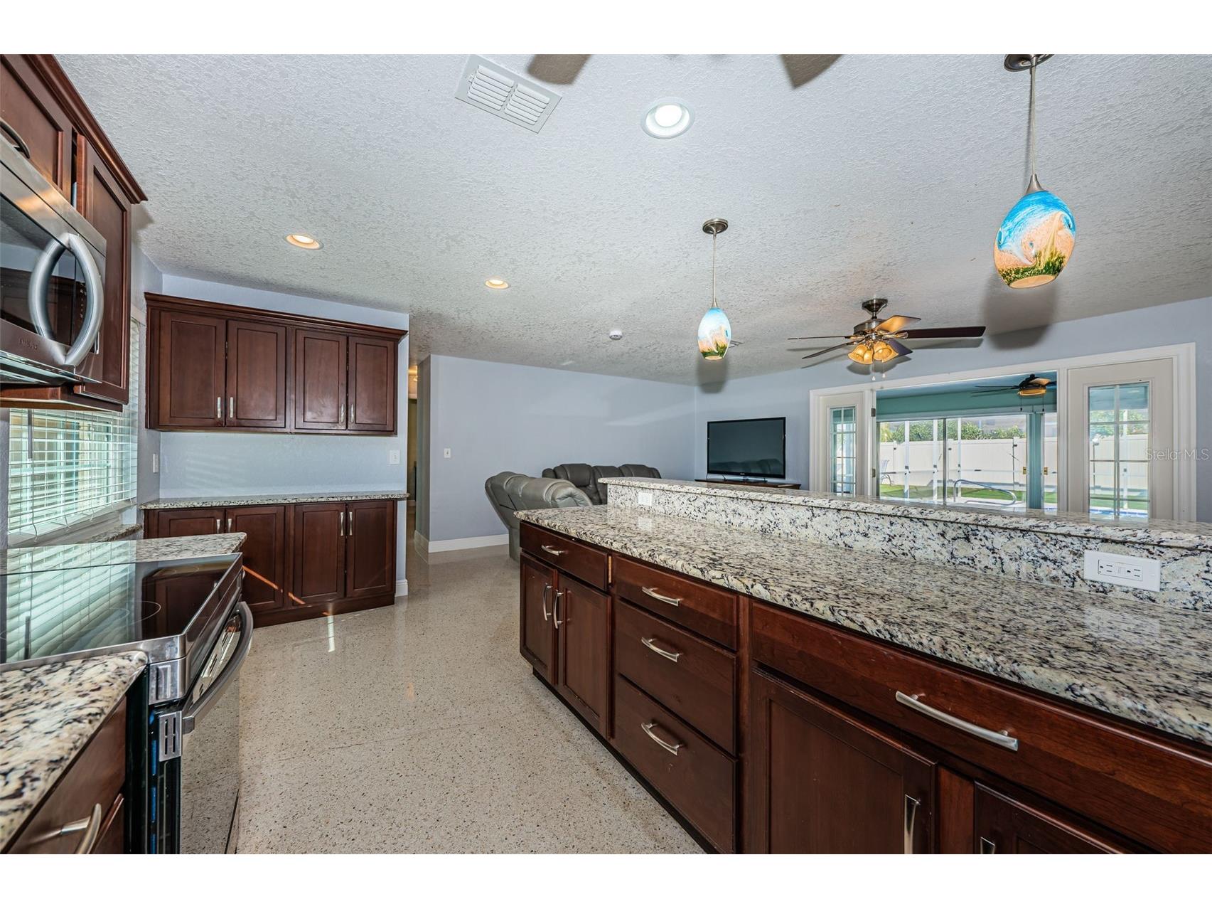 14025 Yacht Club Boulevard Seminole FL 33776 TB8498409 image6