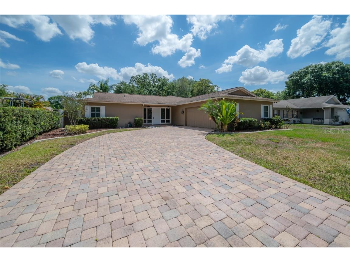 14027 Cherry Lake Drive Tampa FL 33618 T3438995 image1