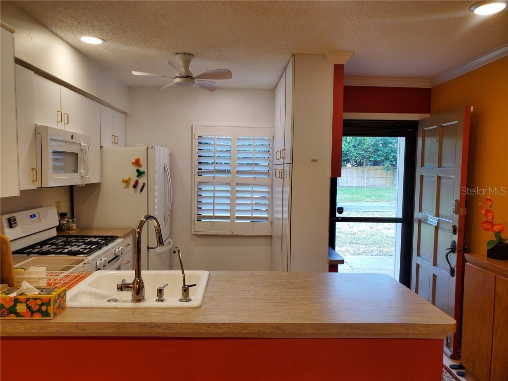 1403 Arrowhead Circle W #13E Clearwater FL 33759 TB8453741 image2