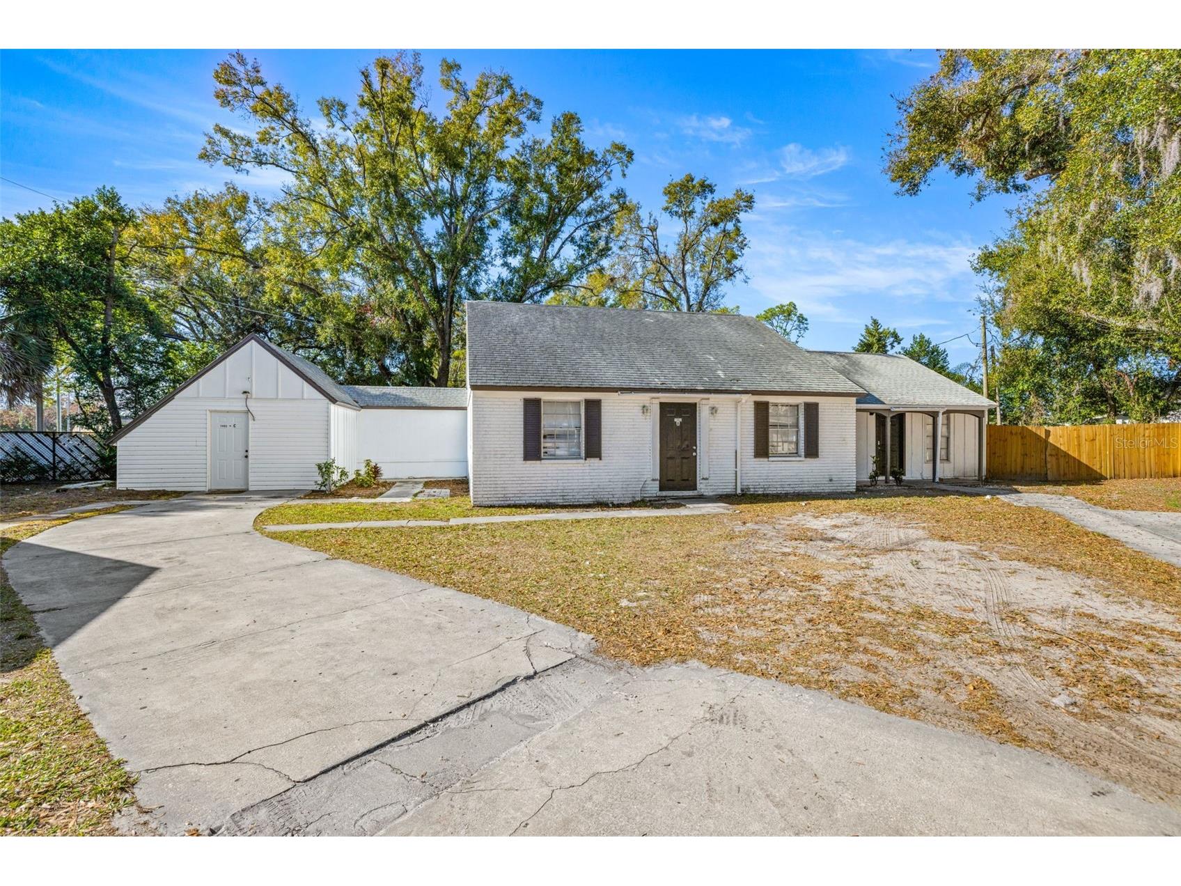 1403 College Park Lane Tampa FL 33612 TB8466971 image2