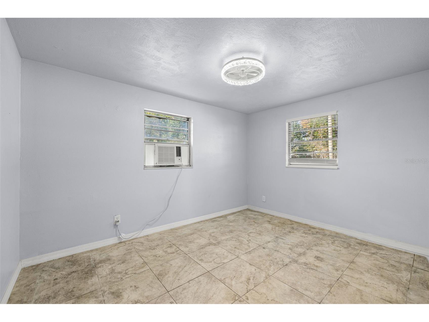 1403 College Park Lane Tampa FL 33612 TB8466971 image40