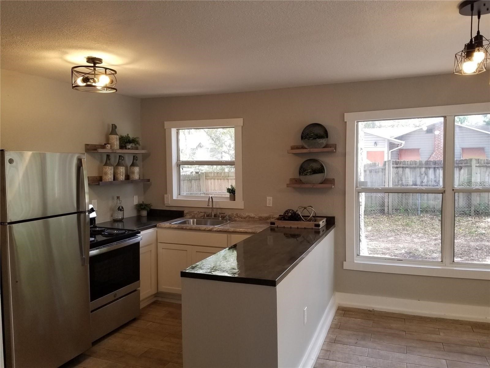 1403 Noble Place Orlando FL 32801 O6422129 image3